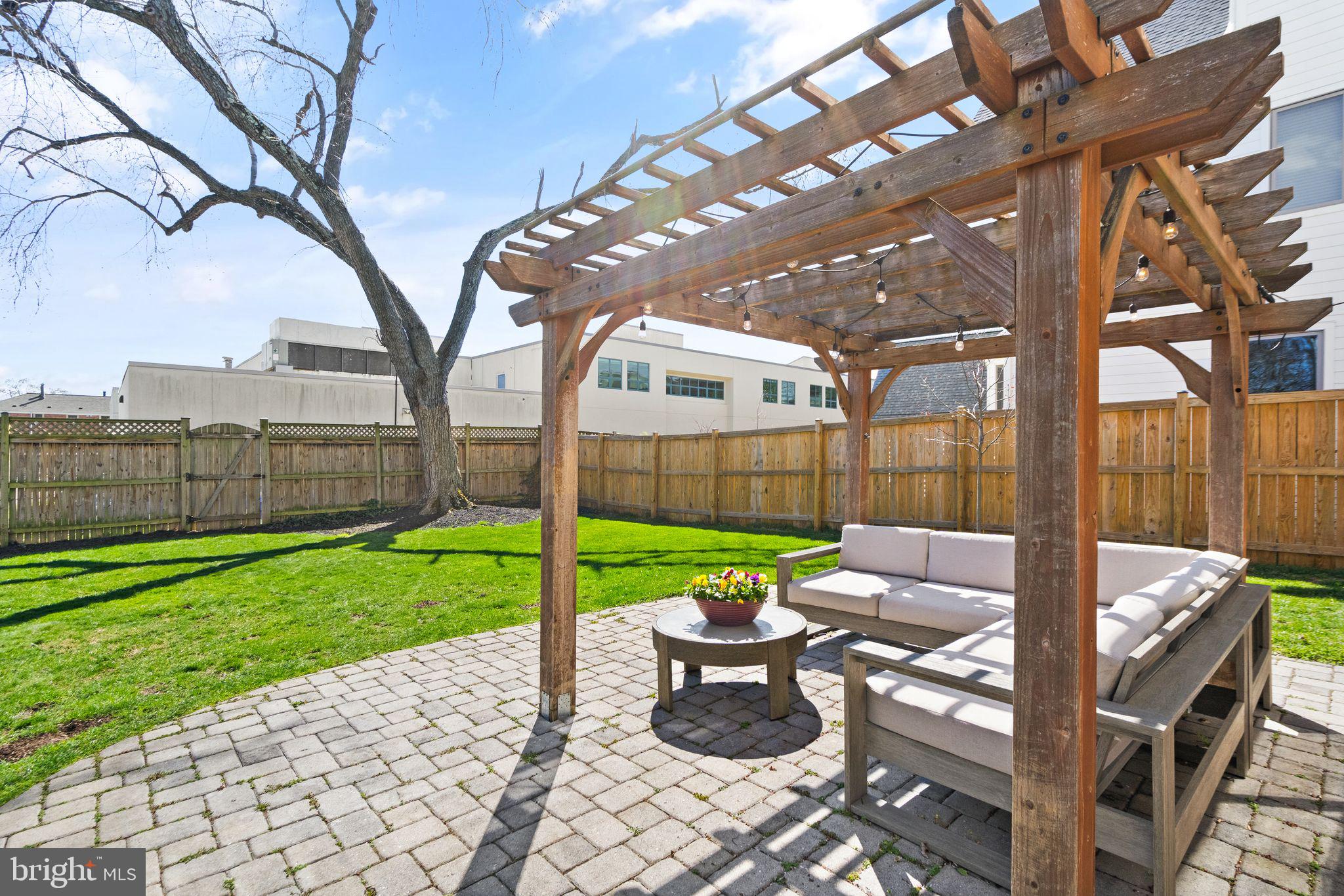 LYON PARK - Residential