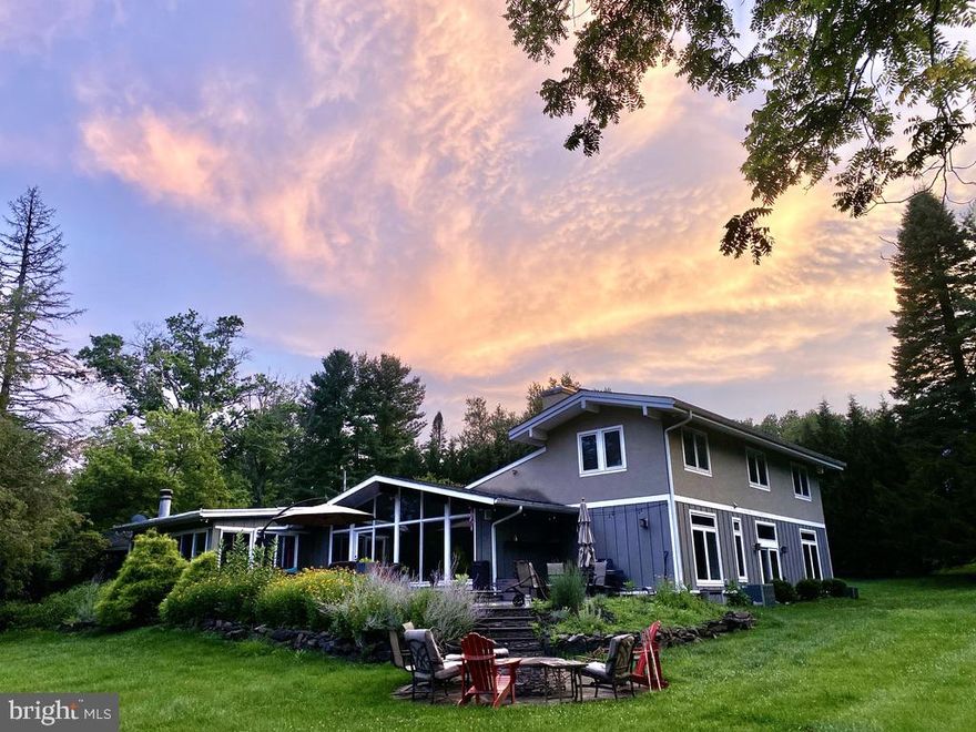 Welcome to 337 Lindsey Drive, a stunning contemporary set on 1.4 bucolic acres in highly desirable and award-winning Tredyffrin-Easttown School District. Beautifully renovated and expanded in 2011, this residence is situated on a tranquil cul-de-sac bordering a Preserve in the back. The bright home connects seamlessly to its verdant landscape. The peace and tranquility you find here is unparalleled in T/E! Banks of windows and glass doors in nearly every room allow visual and physical flow to the private grounds, which are enhanced by a beautiful natural flagstone patio, and the adjacent preserved land. With its gracious, open living spaces, the home offers a flexible floor plan with multiple living spaces that can function as a formal living room, family room, library, etc. The possibilities are endless!The charming dining room with its hanging  wood-burning fireplace is independent from the Family Room and the gourmet kitchen, with both spaces accessing the patio through glass doors.  Leading down from the stone patio is a hand-built brick fireplace that is perfect for entertaining! The timeless kitchen is open to the LR and FR, and features stainless steel appliances, a Bosch dishwasher and a 6 burner stove. The primary bedroom suite on the main level enjoys a large walk-in closet and an elegant bathroom with a glass shower.  From the light-filled atrium on the main level, a modern staircase leads up to two additional large BRs with build-in oversized closets, and one large bathroom with a window wall and soaking tub.  A few steps down from the main level - separated by a custom built barn door -  is an additional living space, that can be used as a multiflex space, office, playroom, etc.  Additional possibilities are offered by the fourth bedroom - used currently as a guest suite - and ensuite bathroom, which has exterior, independent access and could function as an au-pair or in-law suite. 
This extraordinary residence is close to all major commuting arteries, King of Prussia Mall, trains, (Berwyn station walkable) and the Philadelphia airport.  The home offers a truly outstanding design in an idyllic location. This is a rare opportunity for the discerning buyer!

Owner is a licensed RE agent in PA.