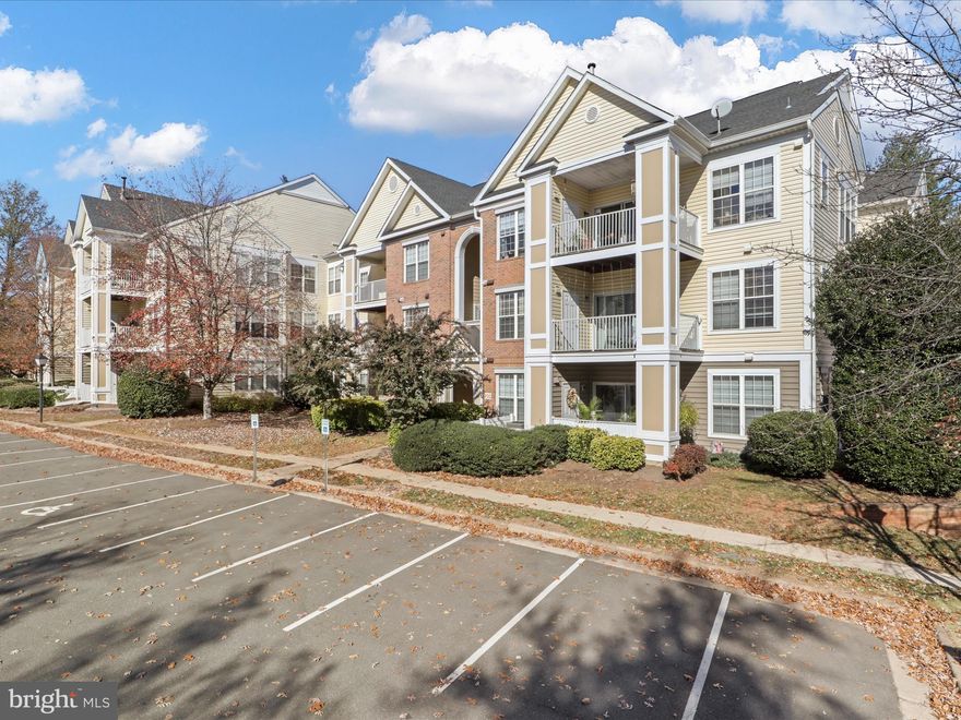 **FOR RENT***Introducing Unit 103 at 20931 Cedarpost Square, a delightful condominium nestled in the sought-after Ashburn Farm neighborhood of Ashburn, VA. This bright and inviting home offers a seamless blend of comfort and convenience, making it an ideal place to call home. Spanning almost 1,200 total finished square feet,  Paid by the landlord condo fees include snow removal, trash & water, plus the amenity rich neighborhood with the 3 outdoor pools, baseball, basketball & tennis courts; soccer fields, volleyball courts, tot-lots, ponds and trails, plus the pavilion.This well-appointed condo features two bedrooms and two full bathrooms, providing ample space for relaxation and everyday living. Step inside to discover a welcoming ambiance filled with natural light, thanks to large windows that illuminate the open floor plan. The gas fireplace adds a cozy touch to the living space, creating a perfect spot for gathering with loved ones or unwinding after a long day. Recent upgrades include fresh paint throughout, a refrigerator, and carpeting w/ extra padding, ensuring a move-in ready experience for the new owner. Convenience is key, with this home's close proximity to shopping centers, restaurants, and everyday amenities, providing everything you need within reach. Additionally, easy access to the Toll Road and Dulles Airport makes commuting and travel a breeze. Residents of Ashburn Farm enjoy an array of community amenities, including a baseball field, basketball courts, common grounds, community center, jog/walk path, outdoor pool, tennis courts, and tot lots/playground, ensuring there's always something to do close to home. Don't miss out on the opportunity to own this charming condo in Ashburn Farm. Schedule a viewing today and experience the comfort and convenience of condo living at its finest.