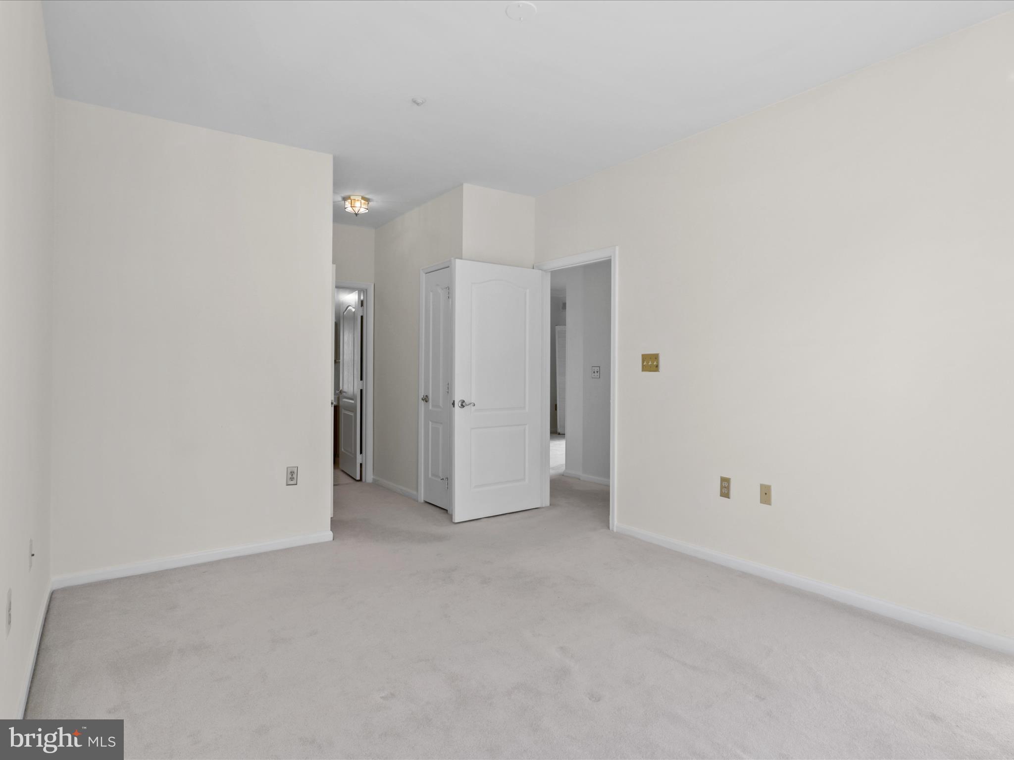 ASHBERRY - Residential Lease