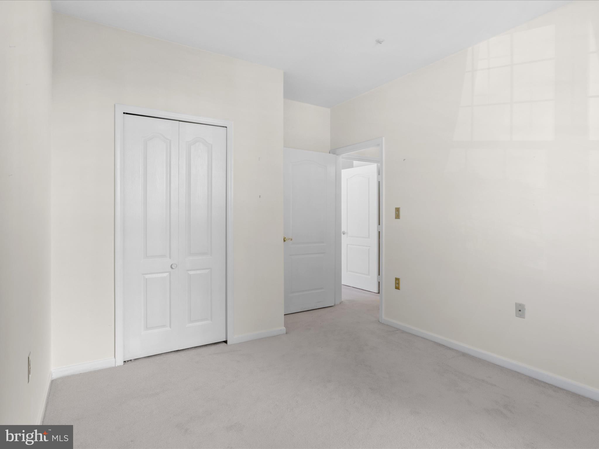 ASHBERRY - Residential Lease