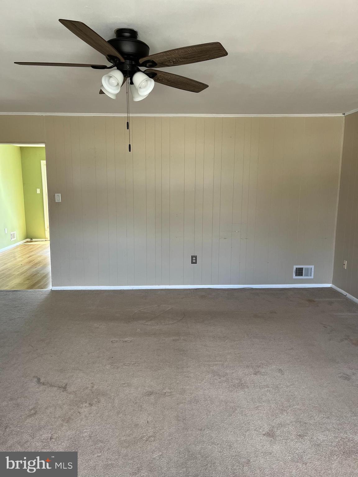 FOUR SEASONS ESTATES - Residential