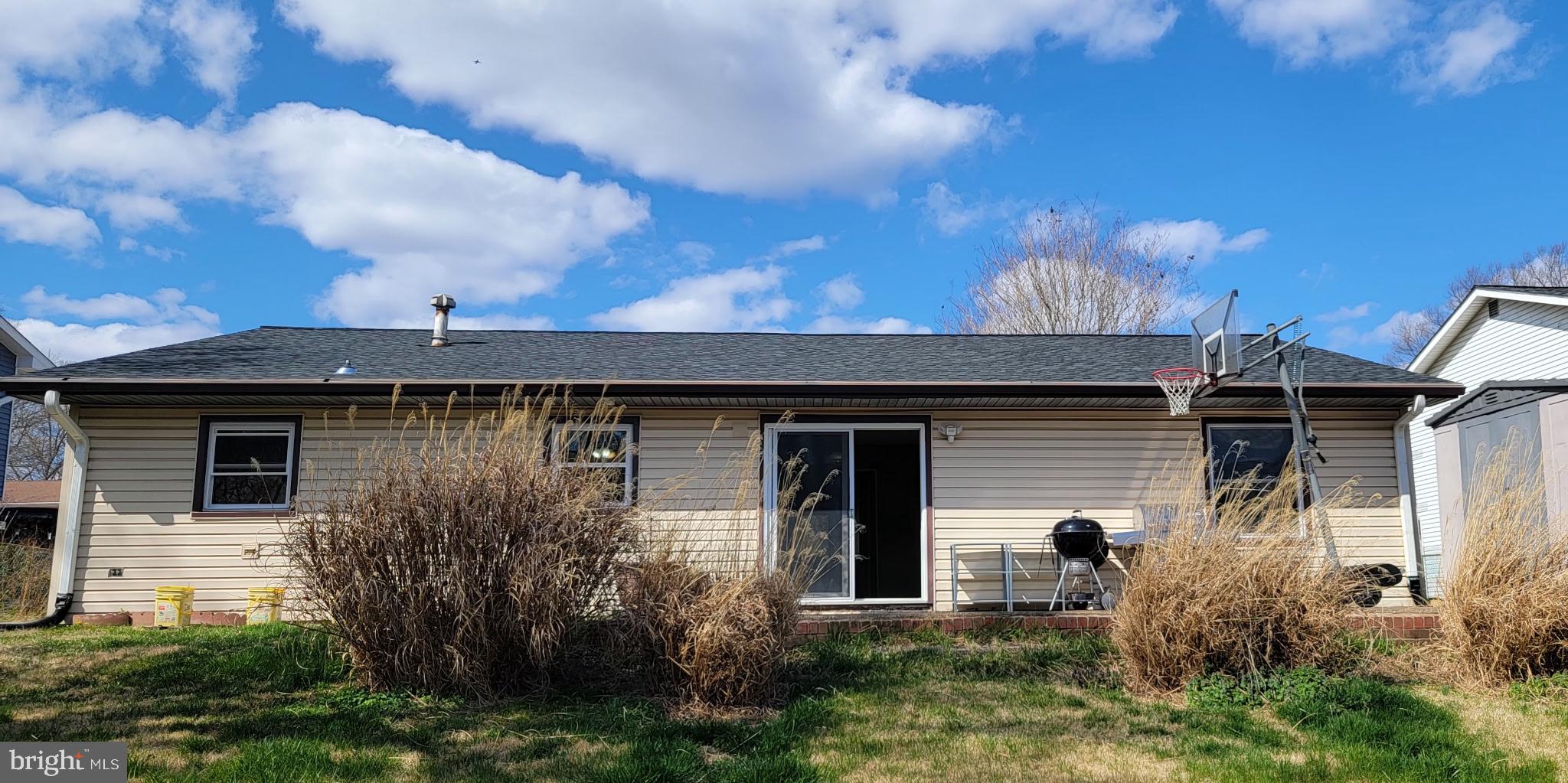 FOUR SEASONS ESTATES - Residential