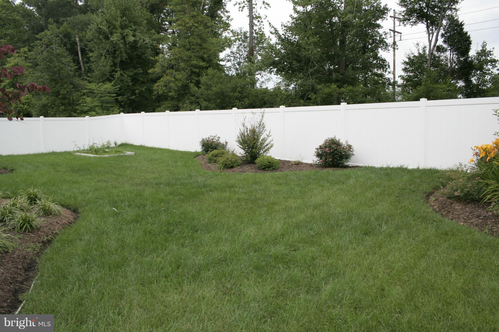 BROAD CREEK - Residential Lease