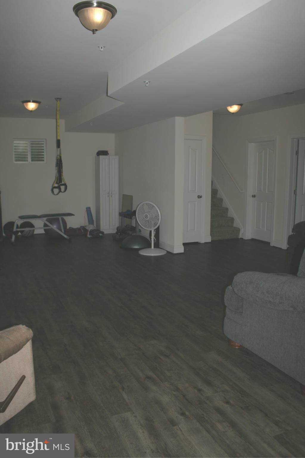 BROAD CREEK - Residential Lease