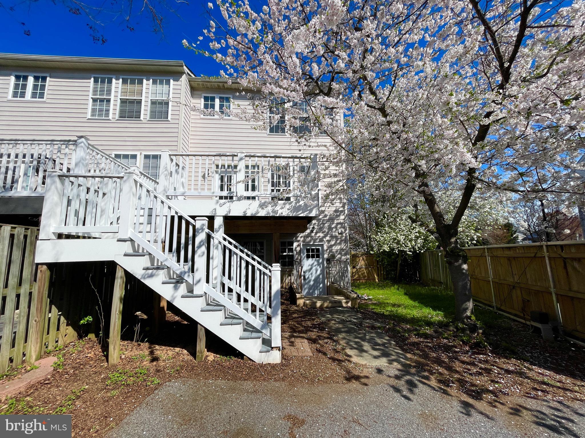 DEARBOUGHT - Residential