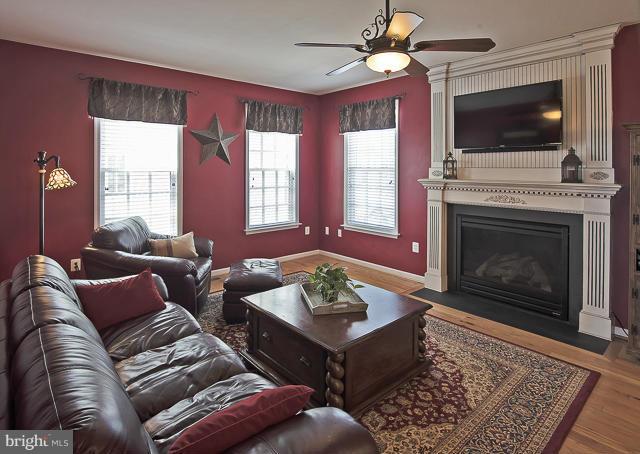 NEW BRISTOW VILLAGE - Residential