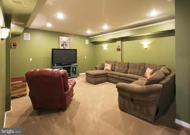 NEW BRISTOW VILLAGE - Residential