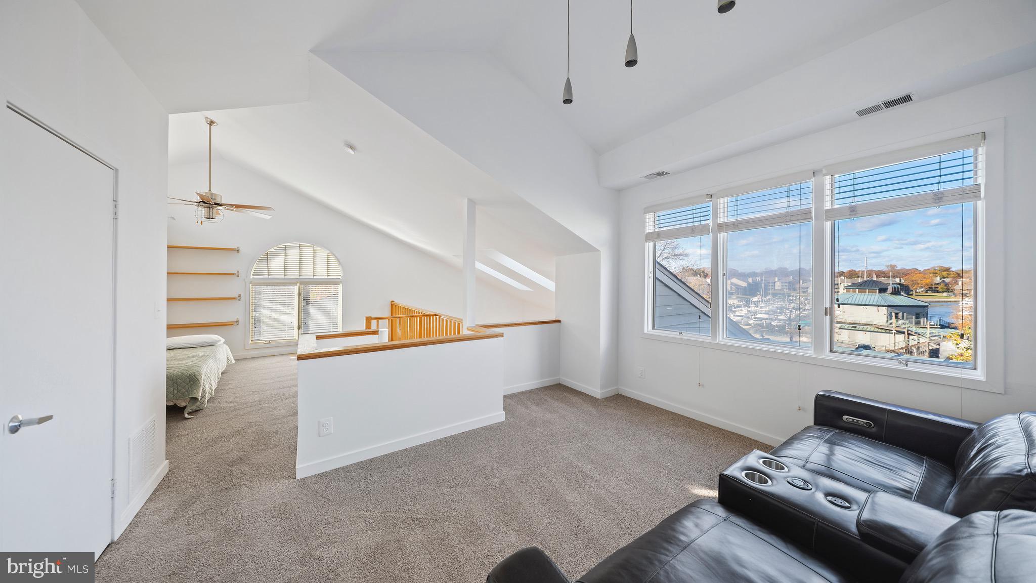 CHESAPEAKE HARBOUR - Residential