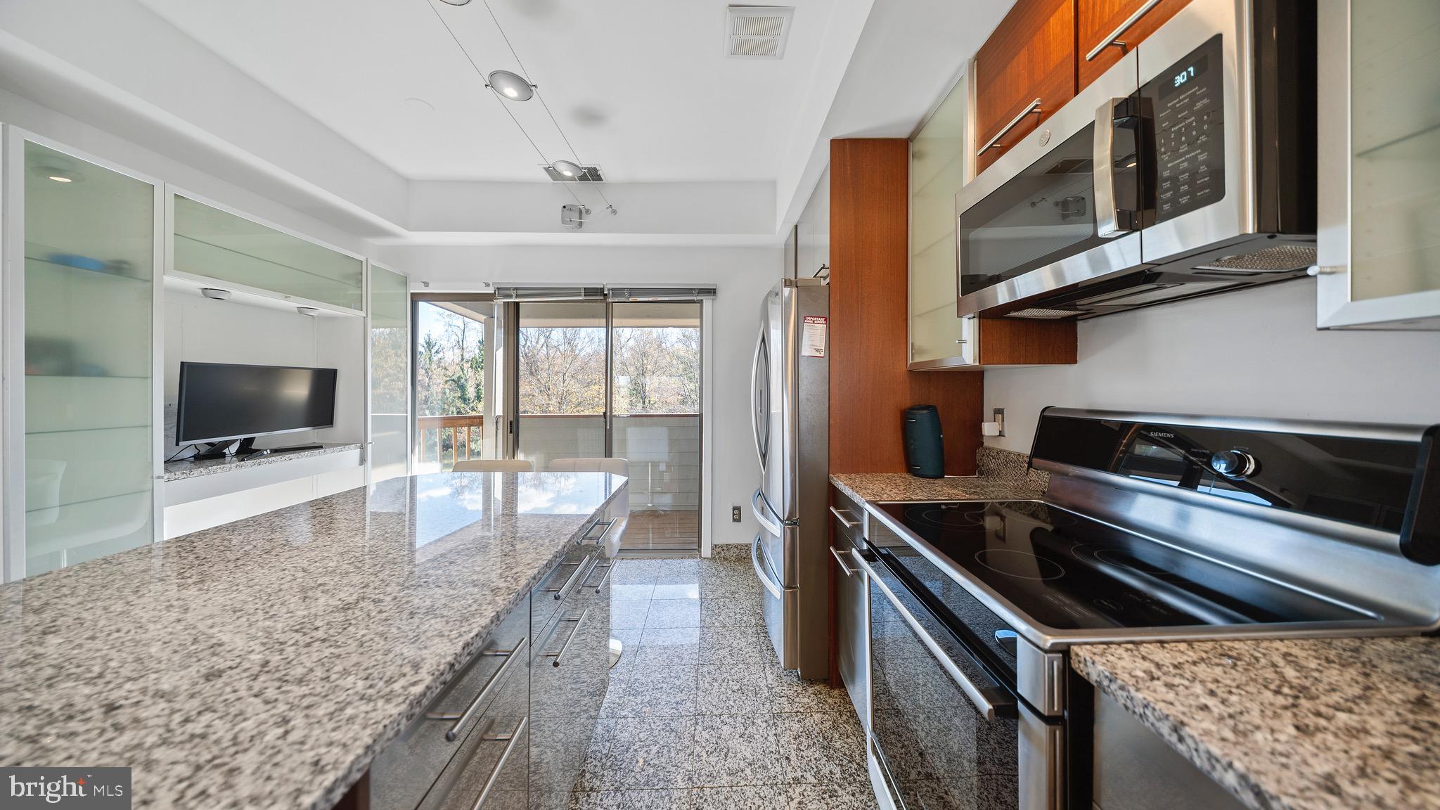 CHESAPEAKE HARBOUR - Residential