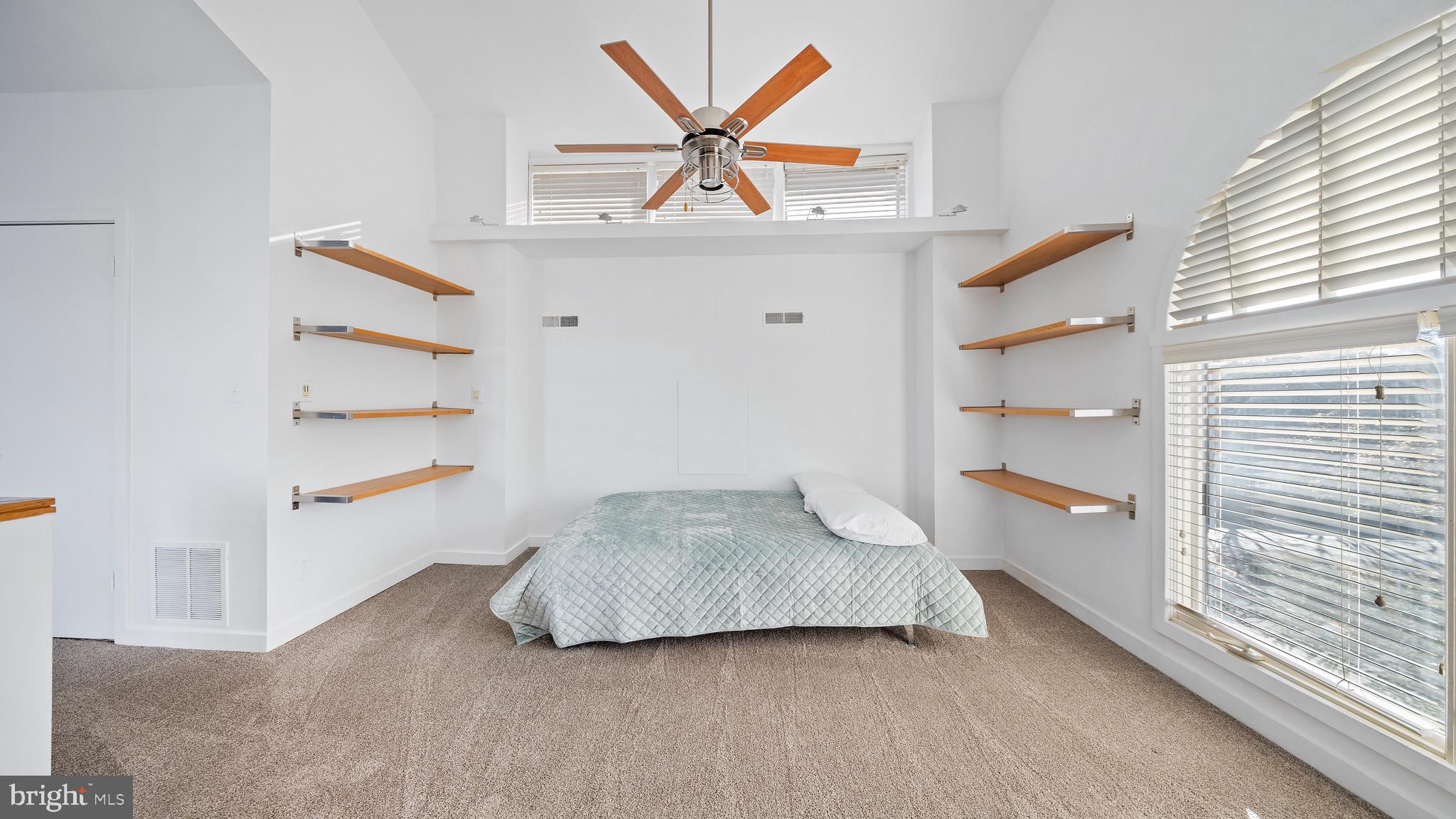 CHESAPEAKE HARBOUR - Residential