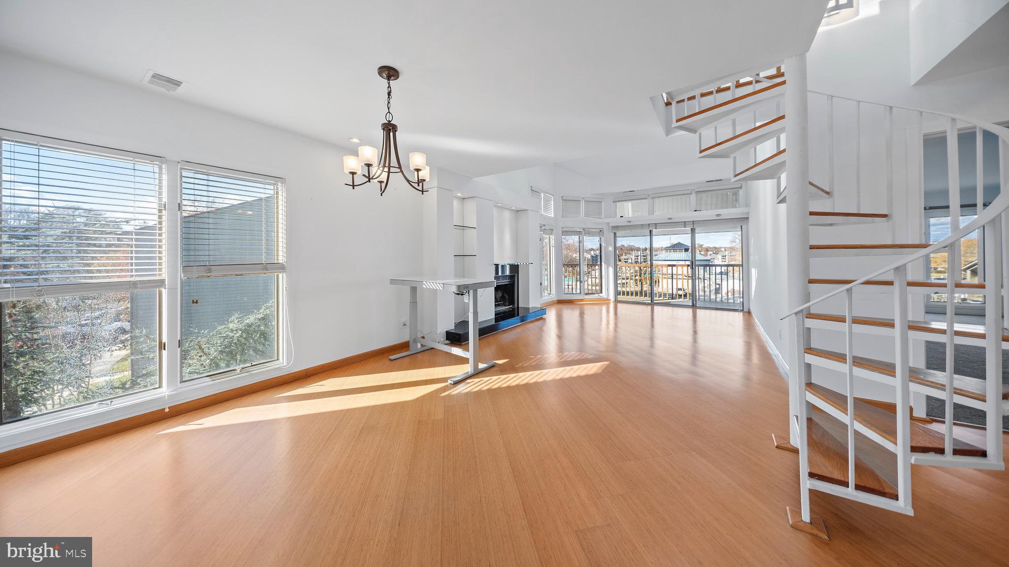 CHESAPEAKE HARBOUR - Residential