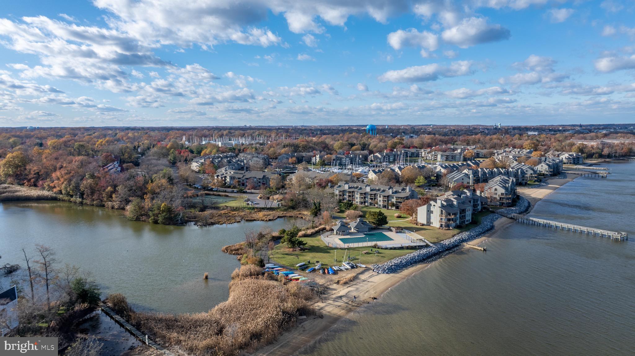 CHESAPEAKE HARBOUR - Residential