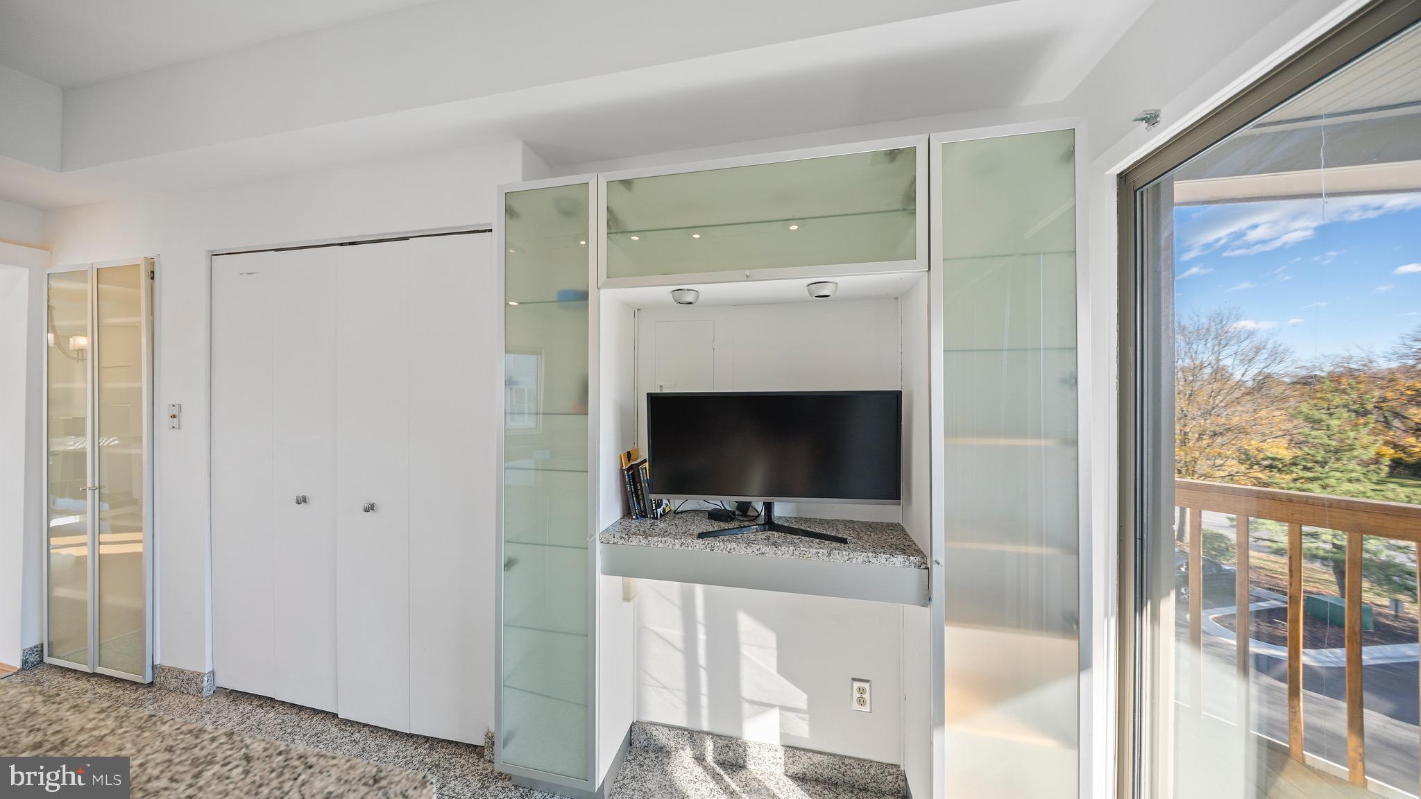 CHESAPEAKE HARBOUR - Residential