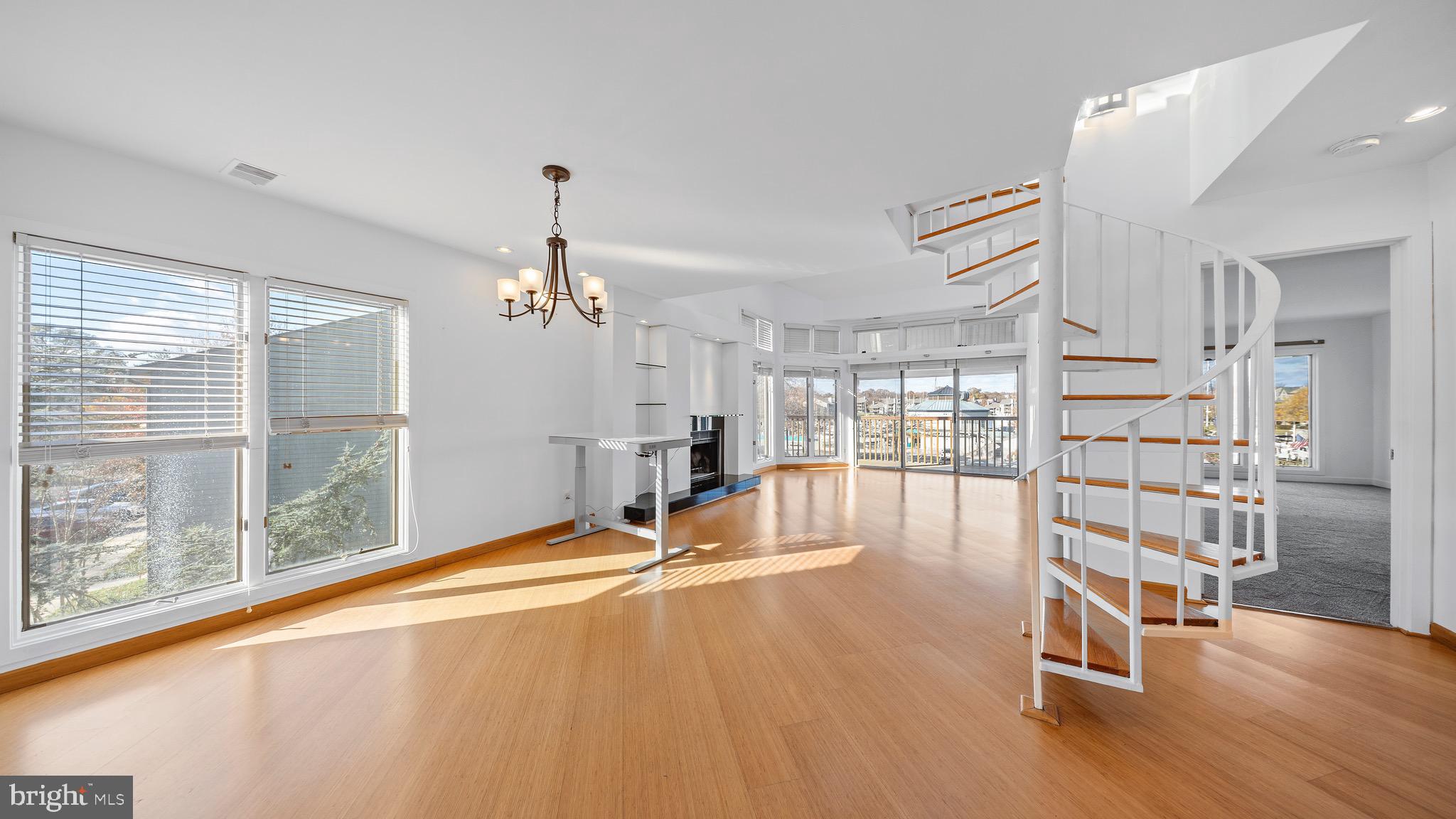 CHESAPEAKE HARBOUR - Residential