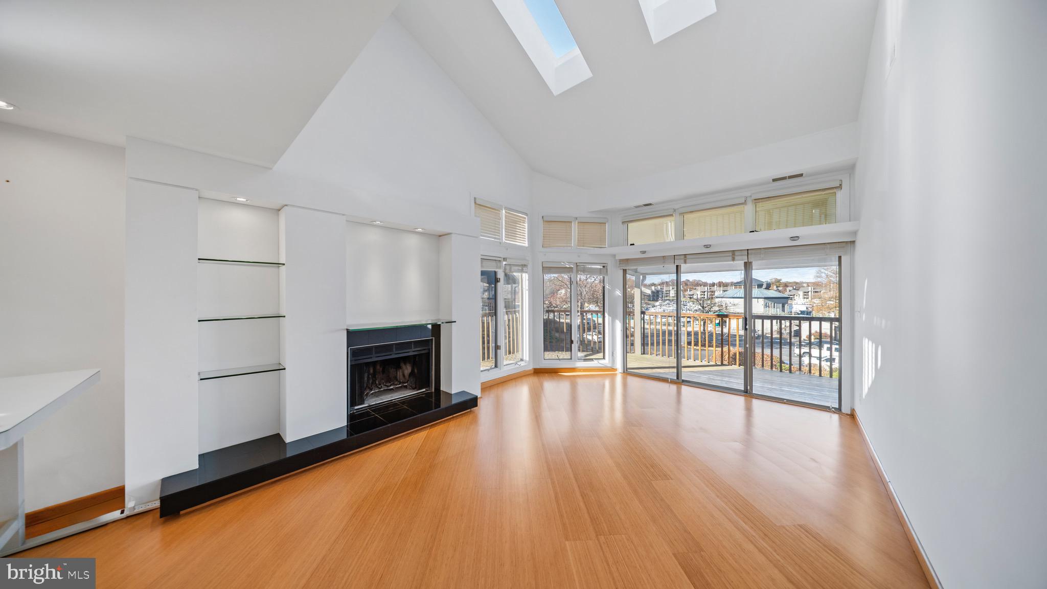 CHESAPEAKE HARBOUR - Residential