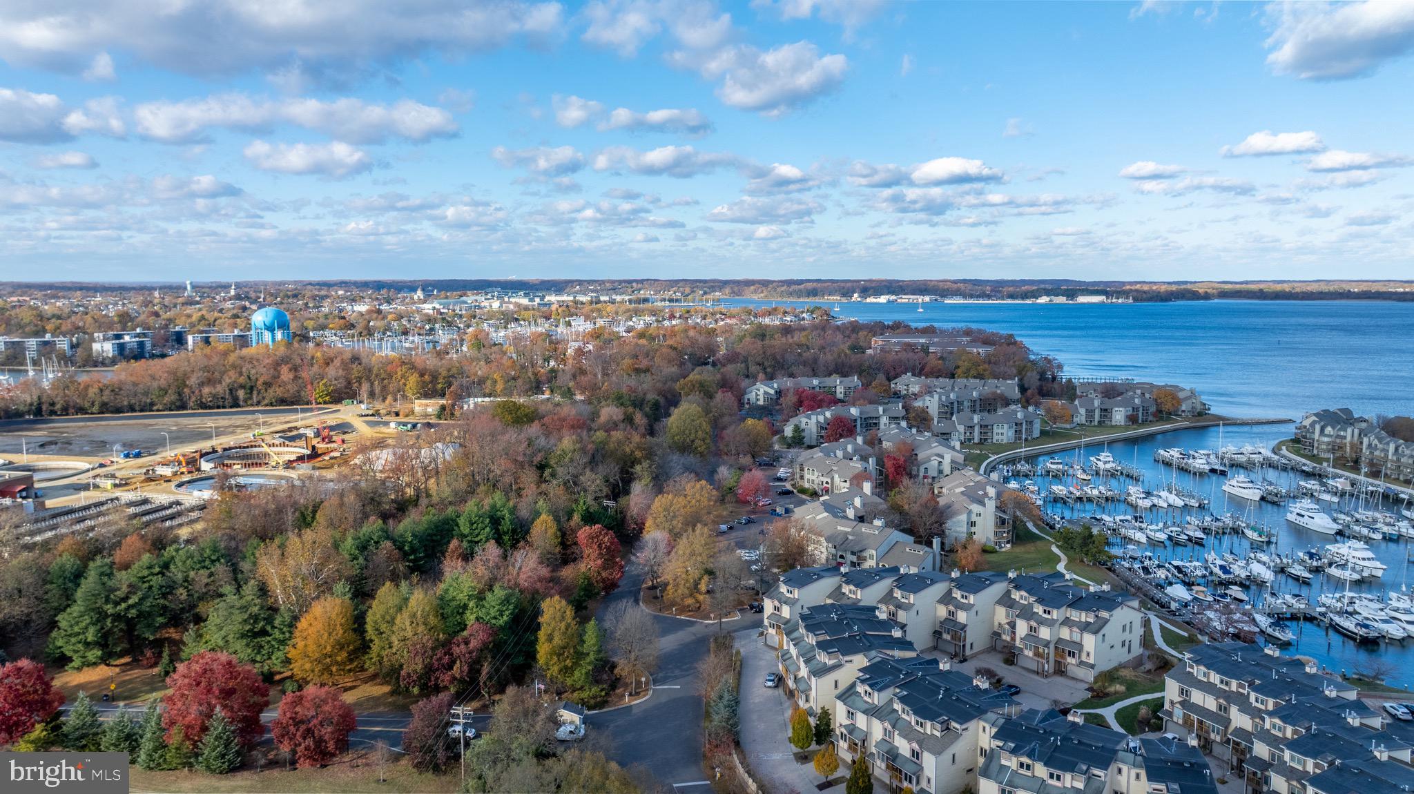 CHESAPEAKE HARBOUR - Residential