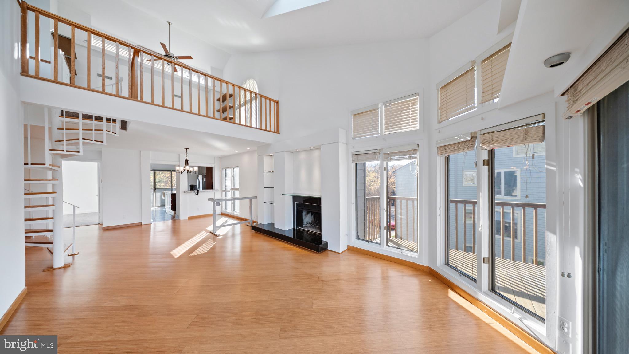 CHESAPEAKE HARBOUR - Residential