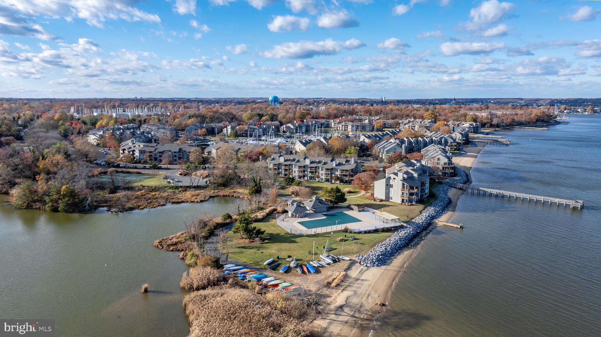 CHESAPEAKE HARBOUR - Residential