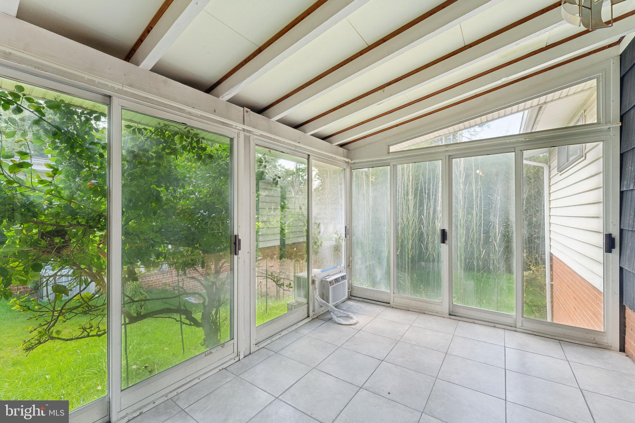 KEMP MILL ESTATES - Residential Lease