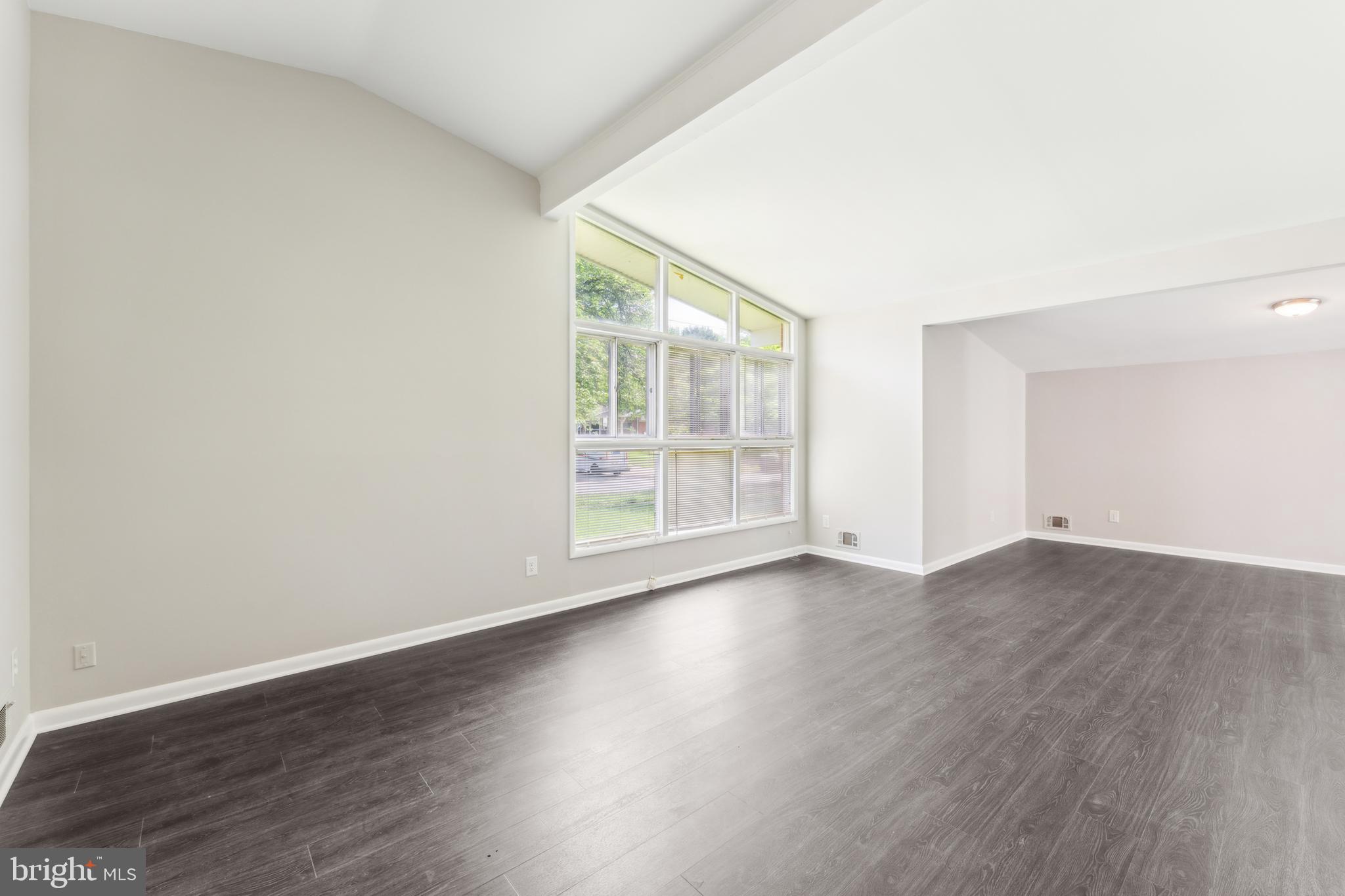 KEMP MILL ESTATES - Residential Lease