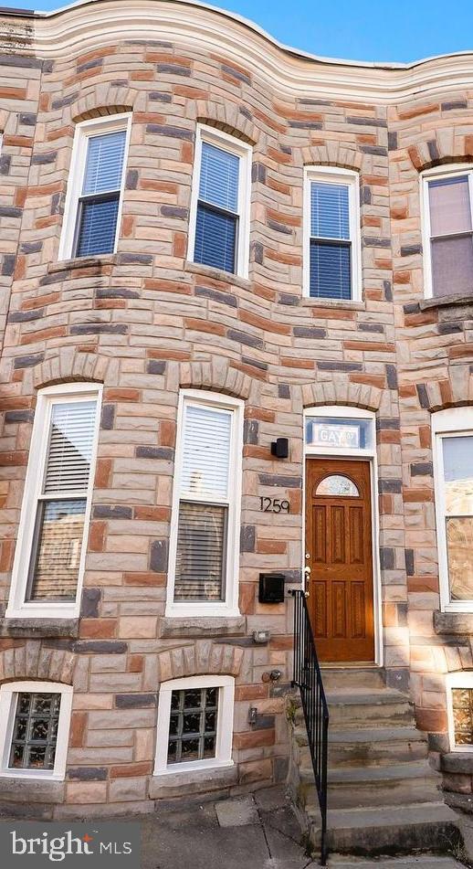 WASHINGTON VILLAGE - Residential