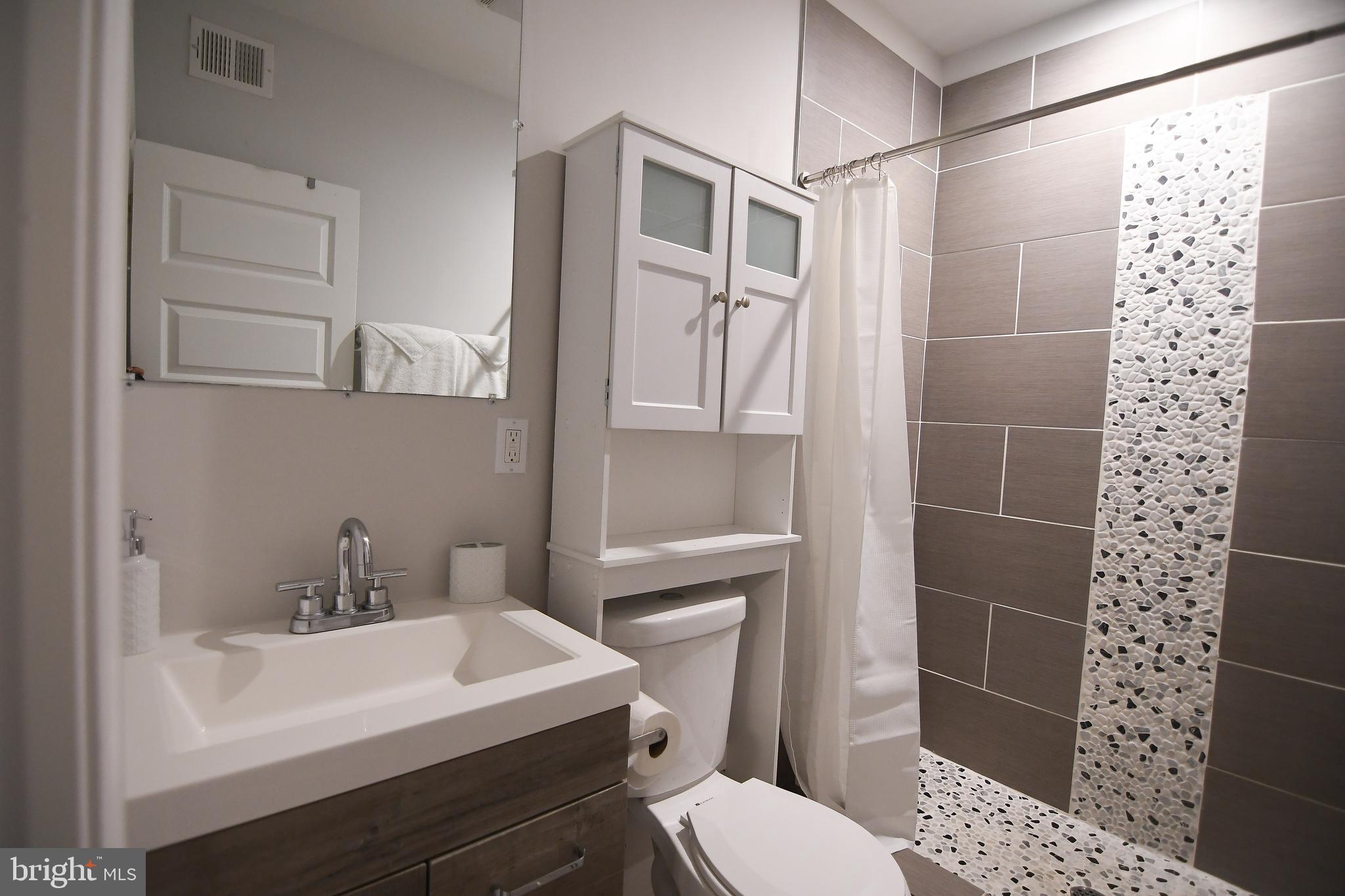 WASHINGTON VILLAGE - Residential