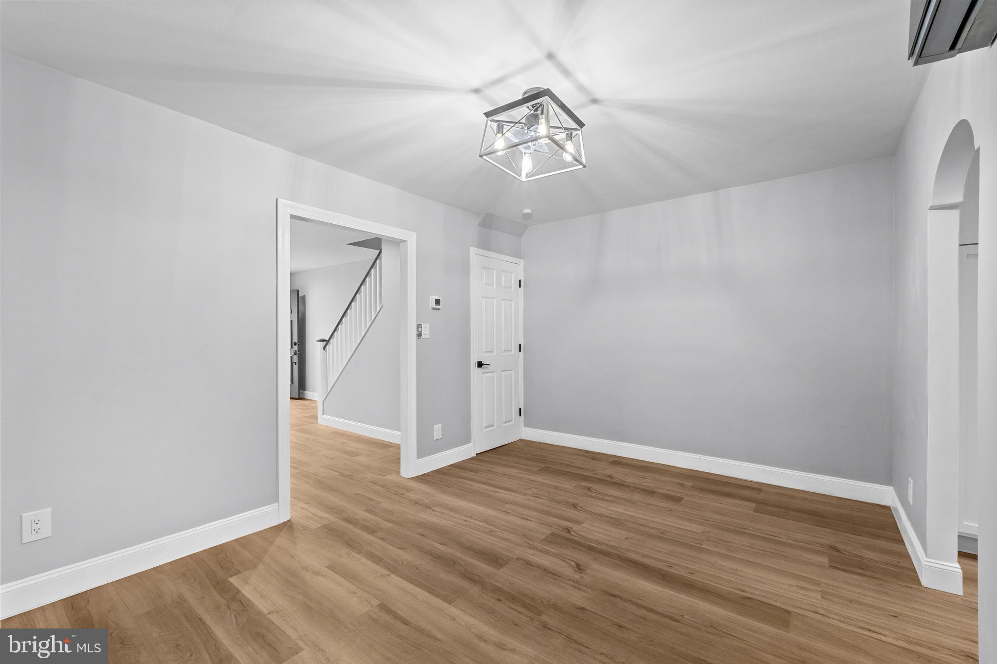 PORT RICHMOND - Residential