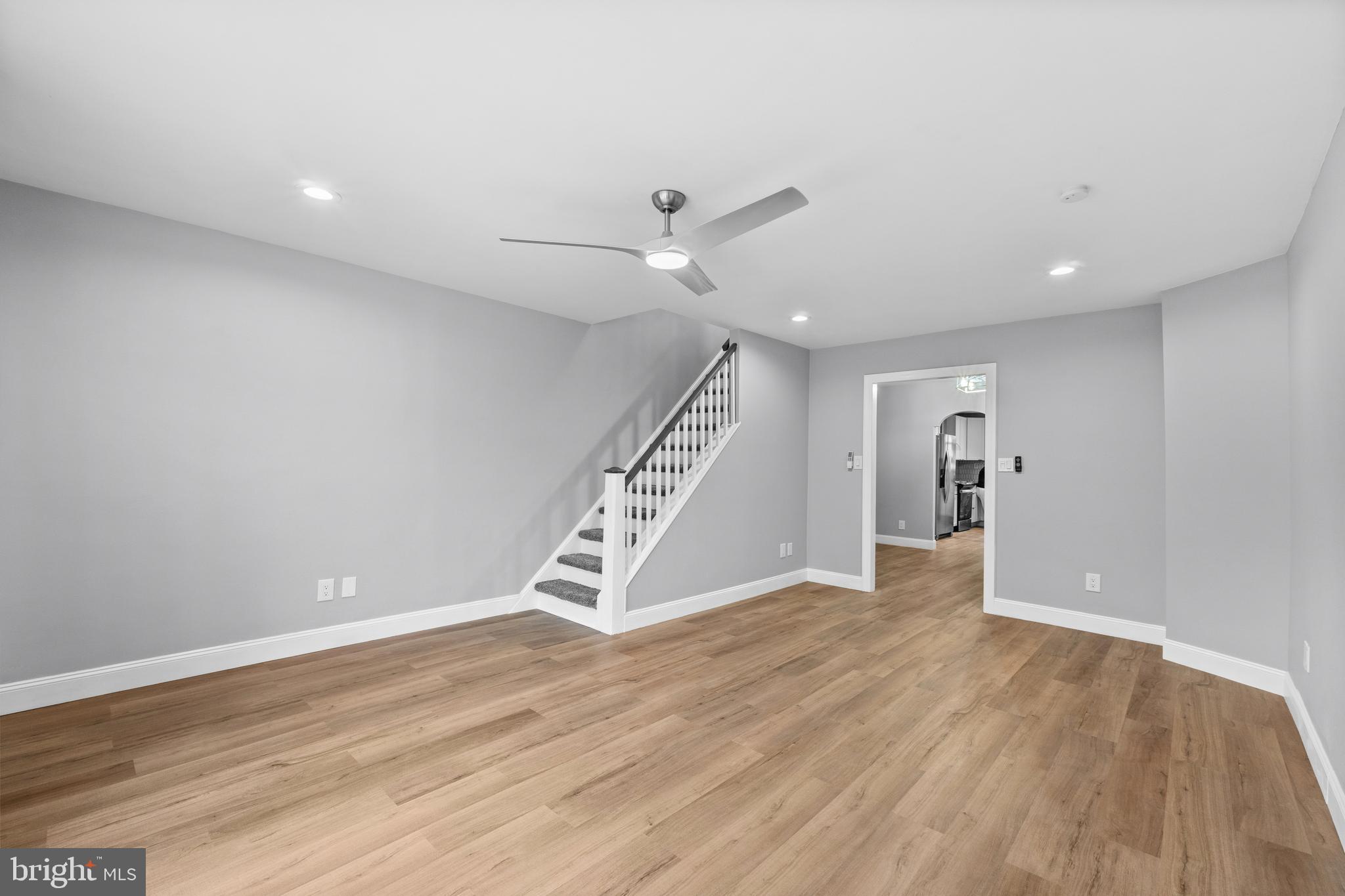 PORT RICHMOND - Residential