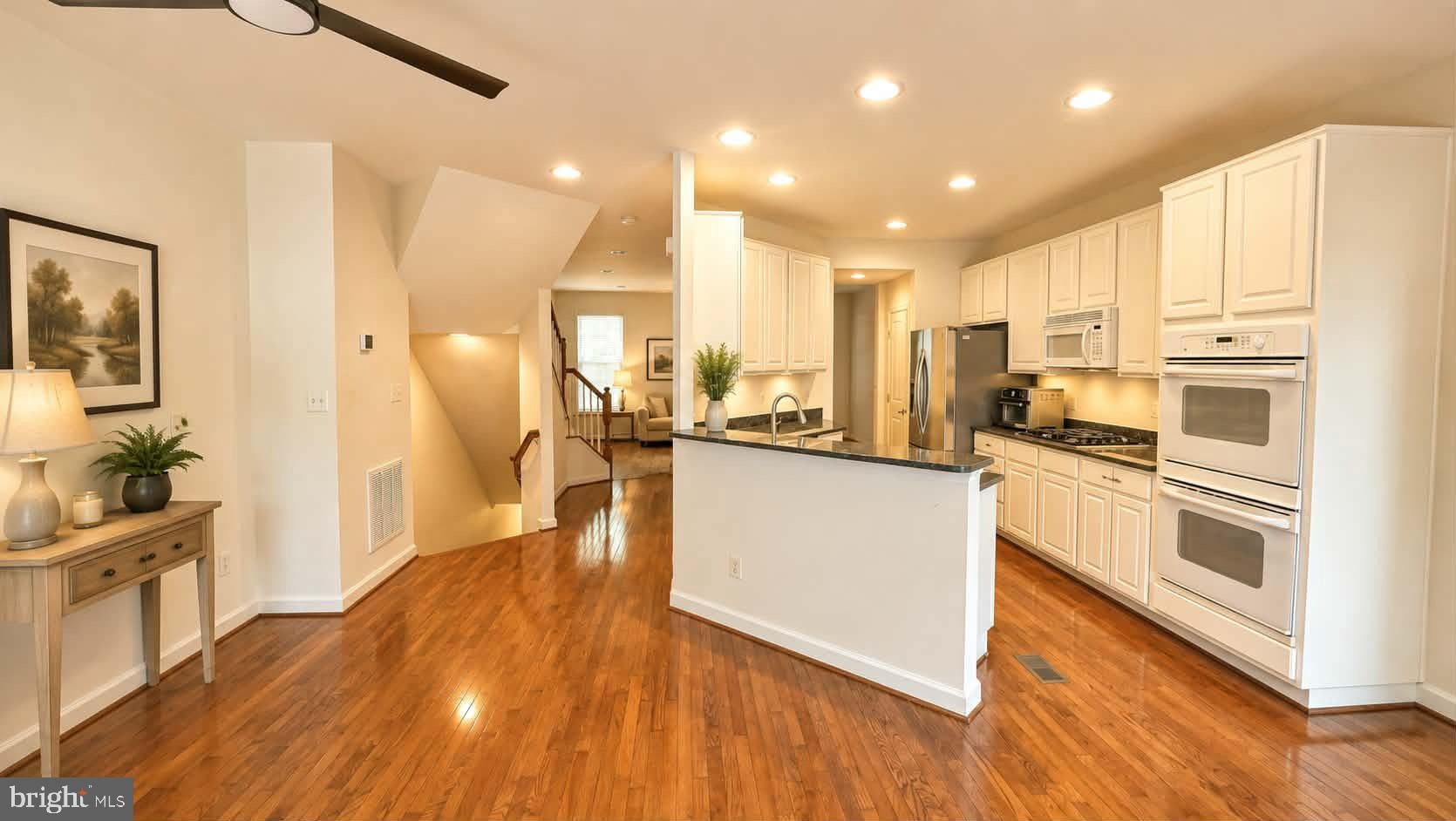 9147 CASCADE FALLS DRIVE