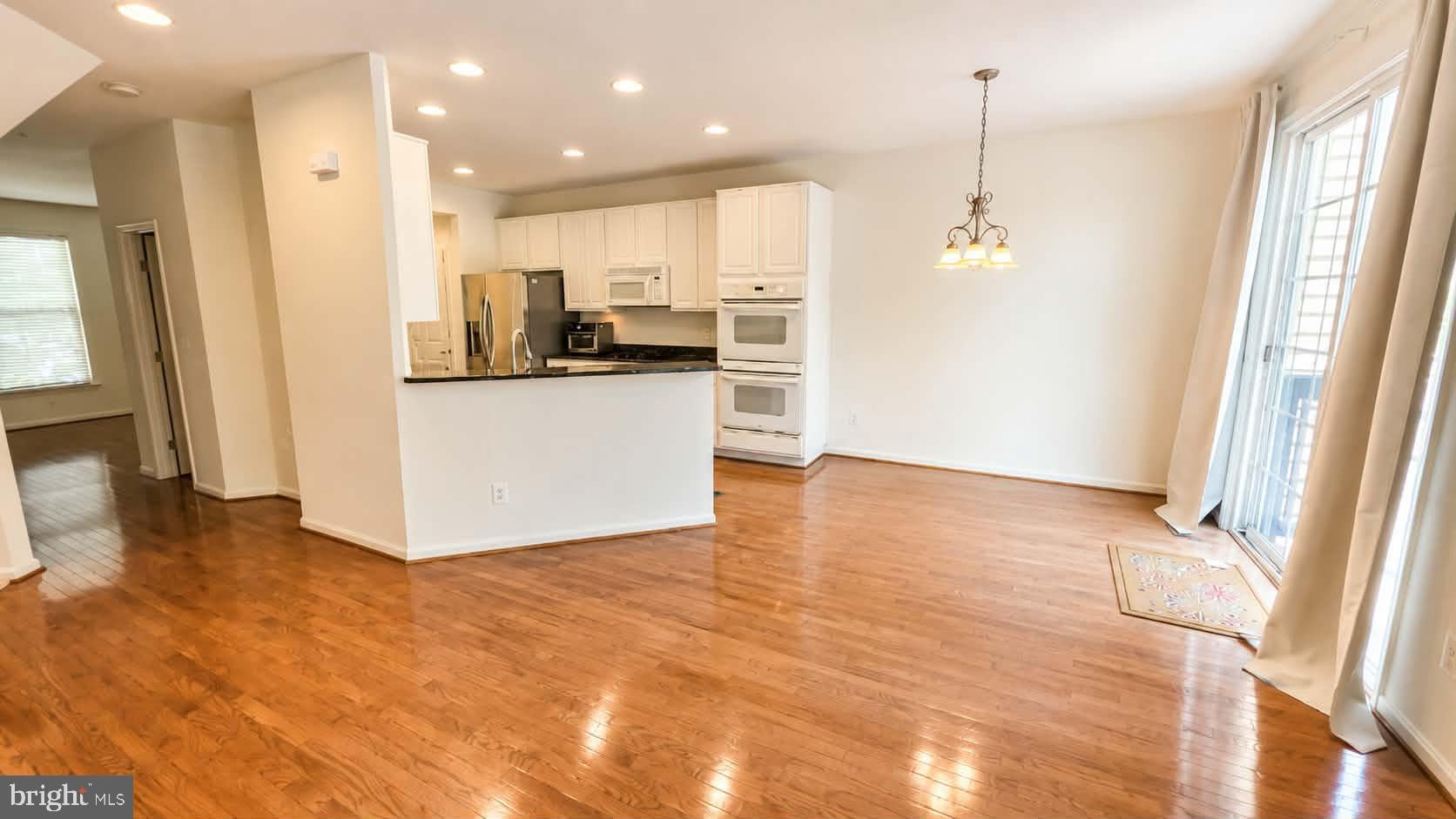 9147 CASCADE FALLS DRIVE