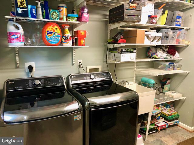 ANKERDALE - Residential Lease