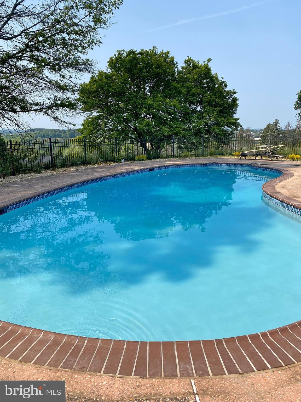 WINDSOR - Residential