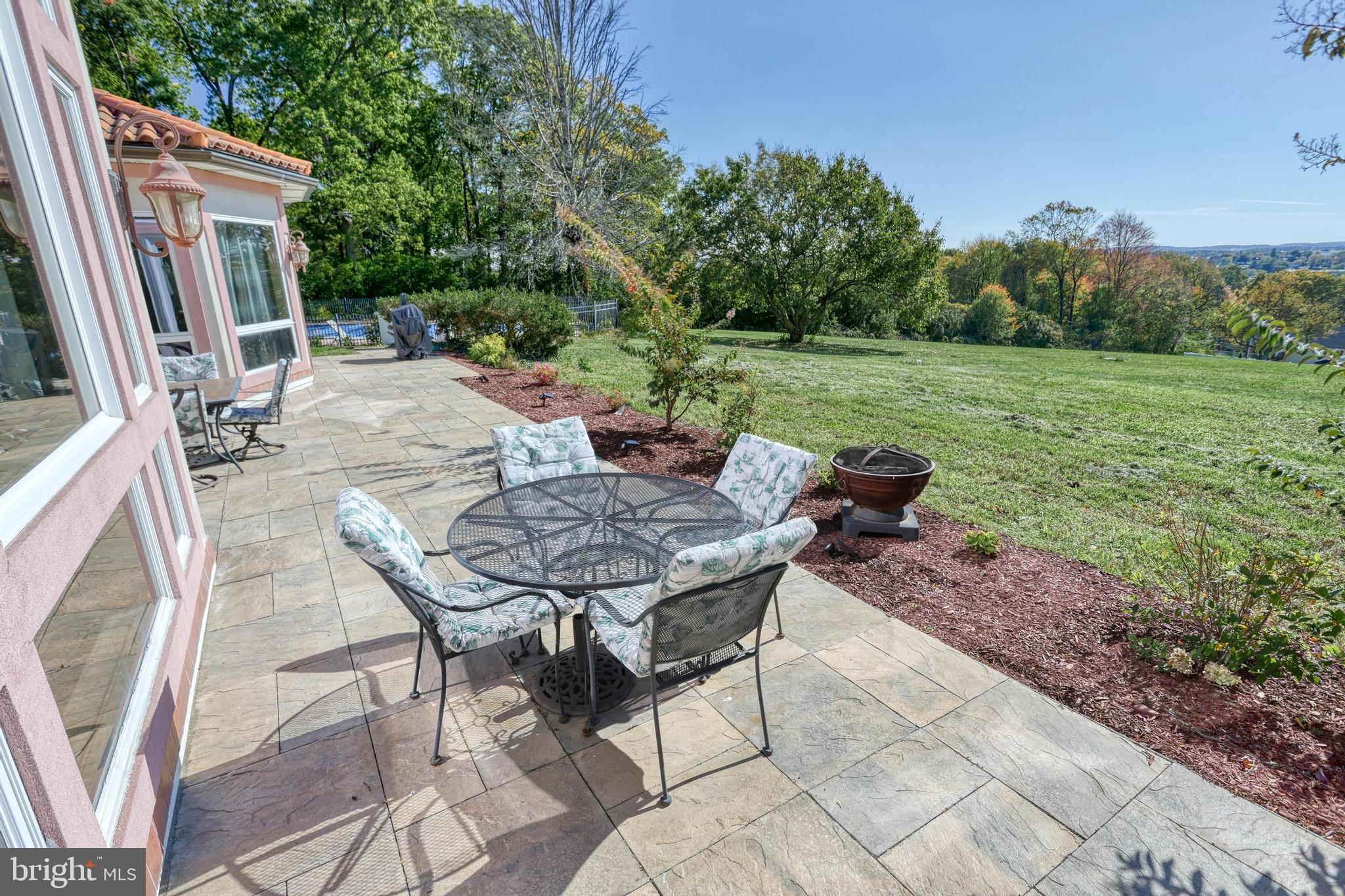 WINDSOR - Residential