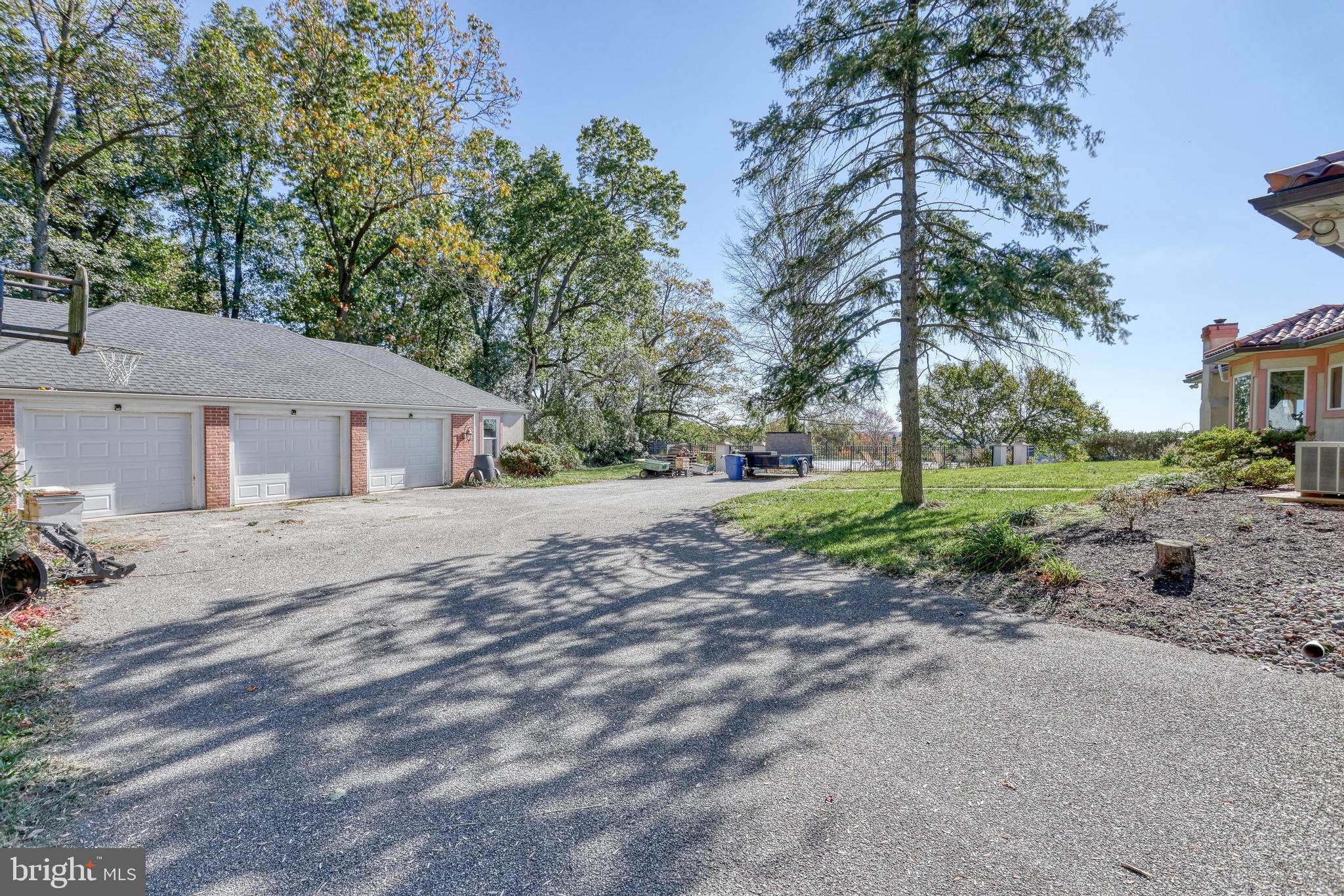 WINDSOR - Residential