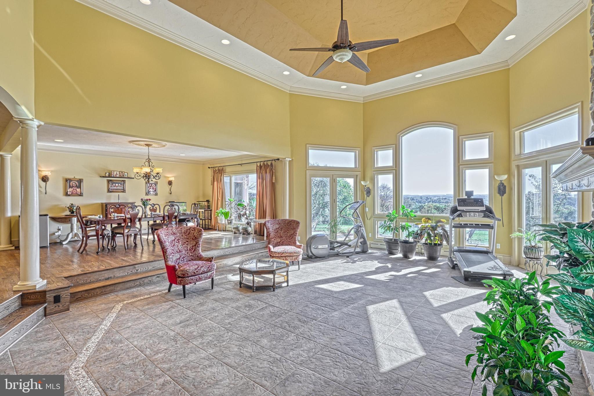 WINDSOR - Residential