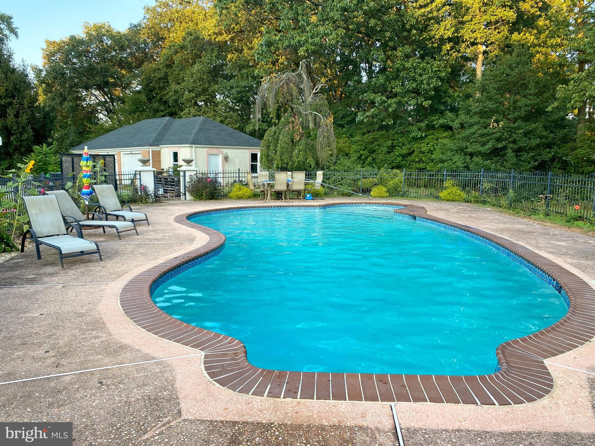 WINDSOR - Residential