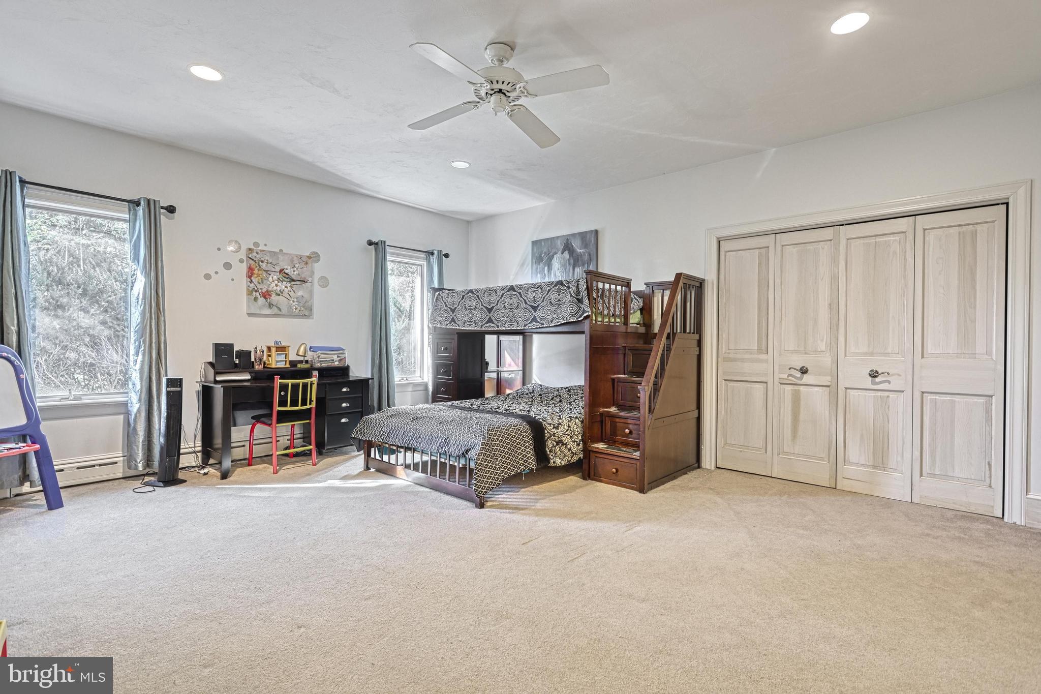 WINDSOR - Residential