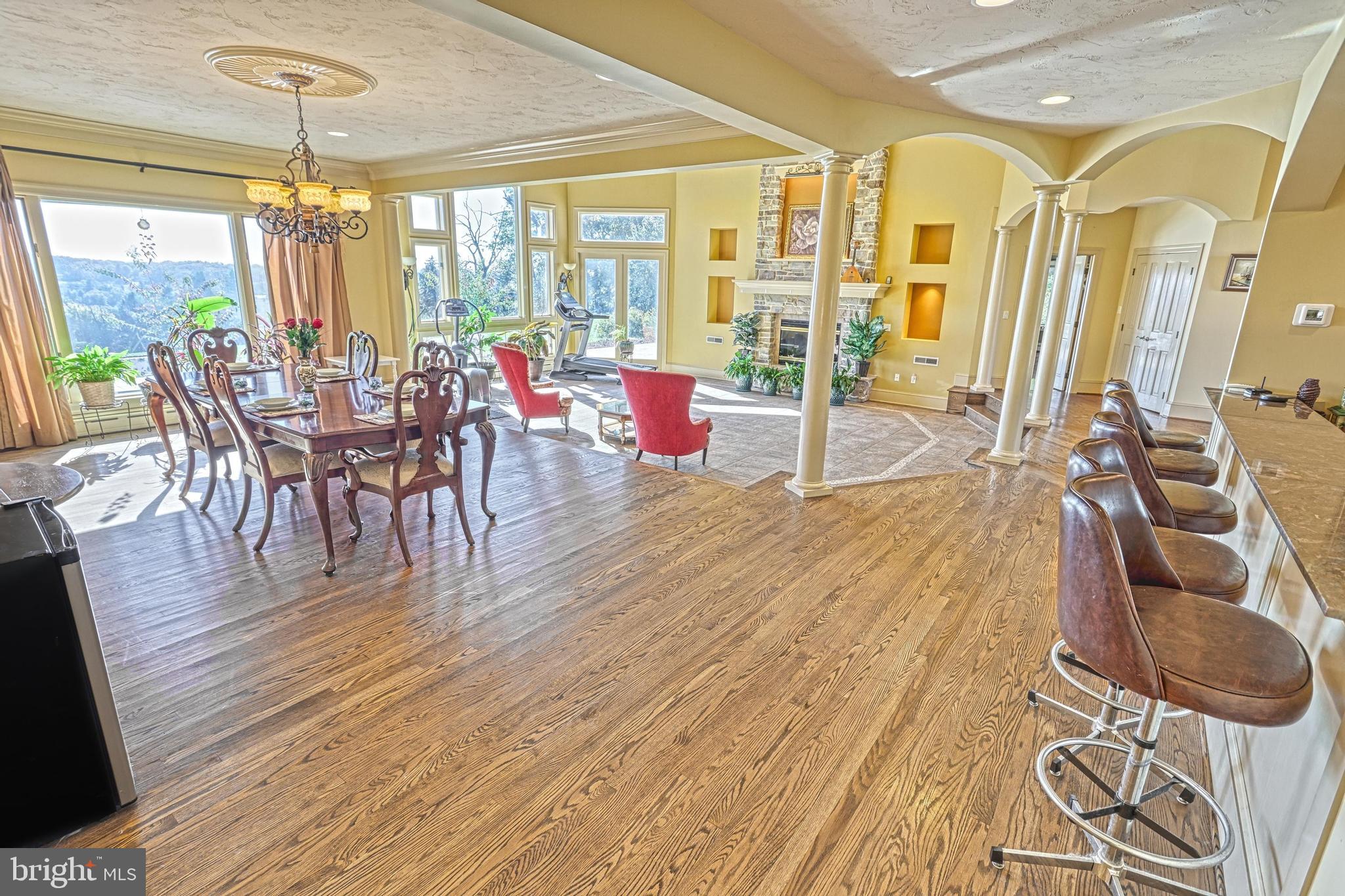 WINDSOR - Residential