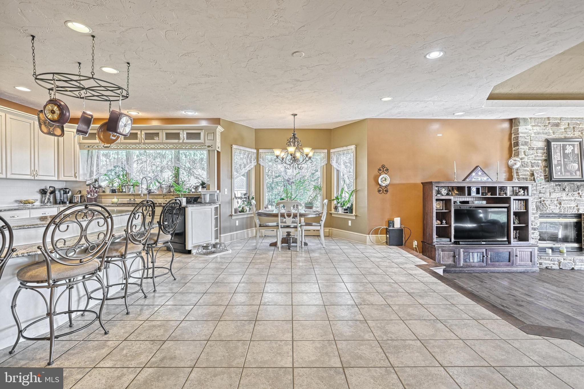 WINDSOR - Residential