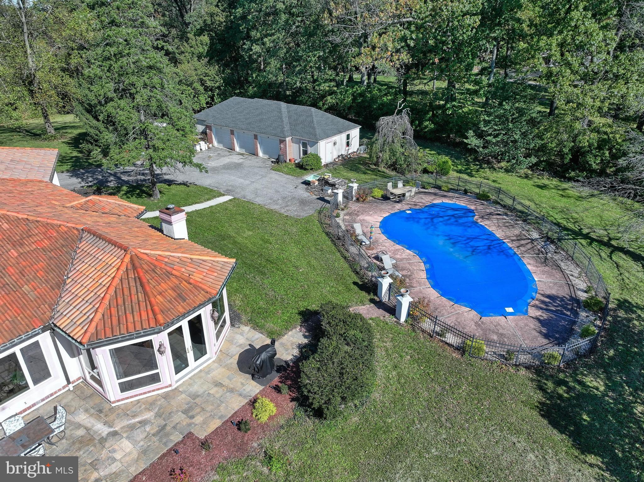 WINDSOR - Residential