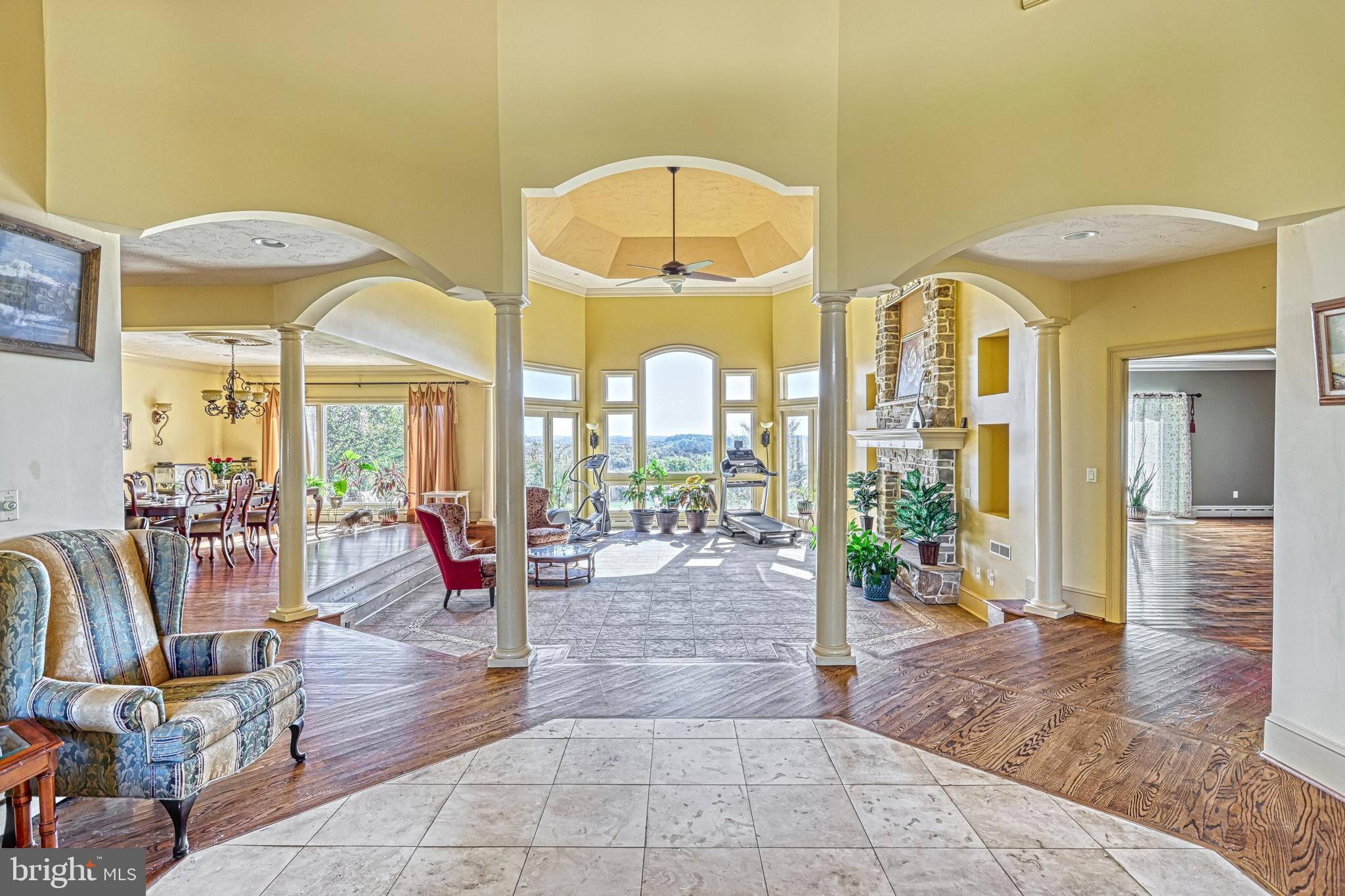 WINDSOR - Residential