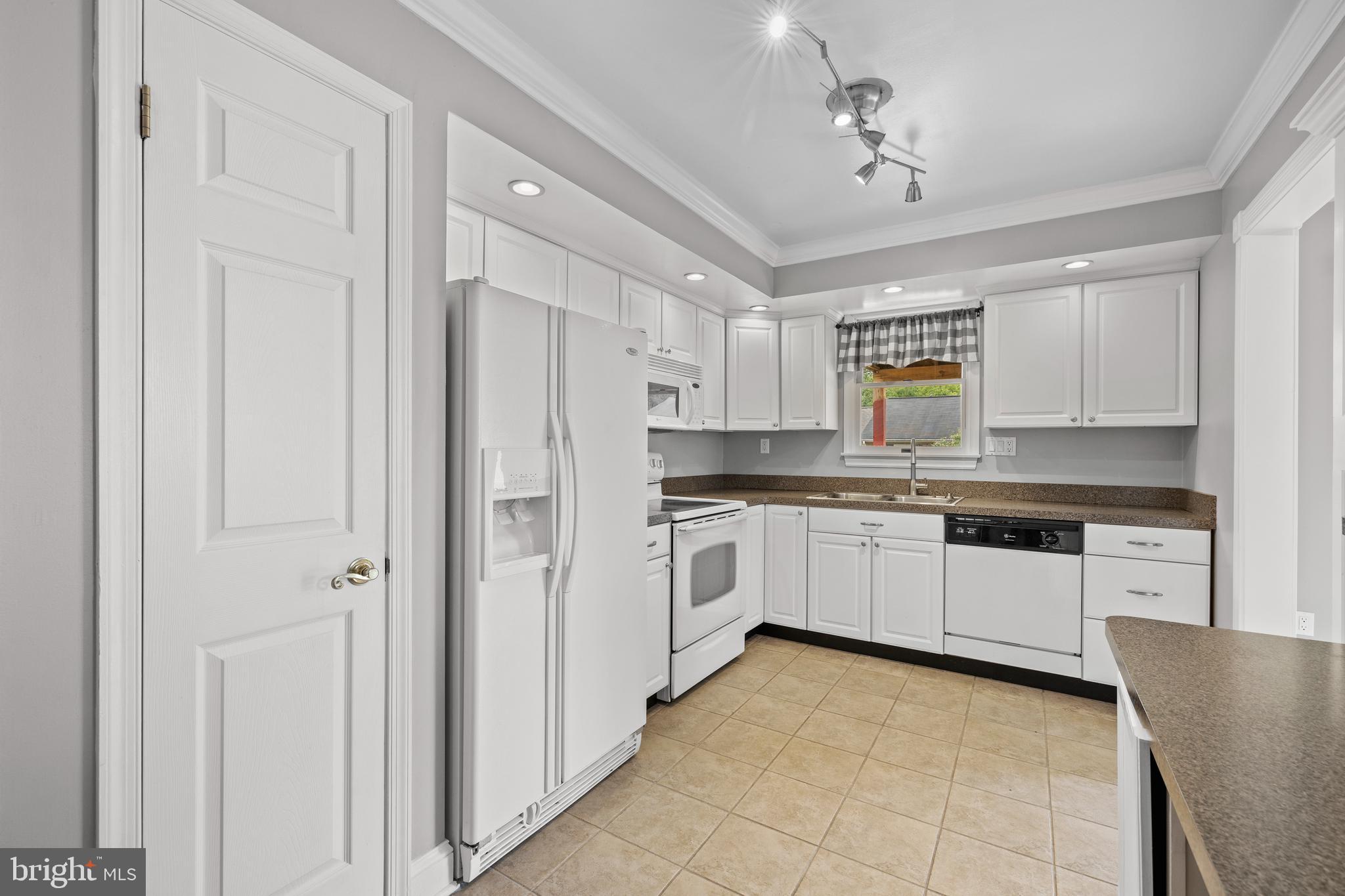 CUB HILL - Residential Lease