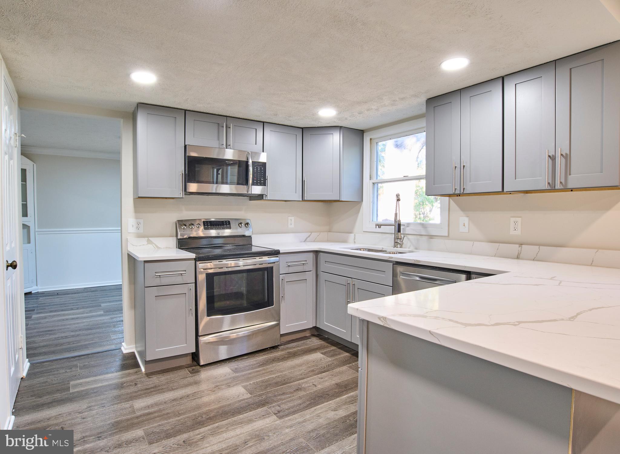 MONTEREY ESTATES - Residential