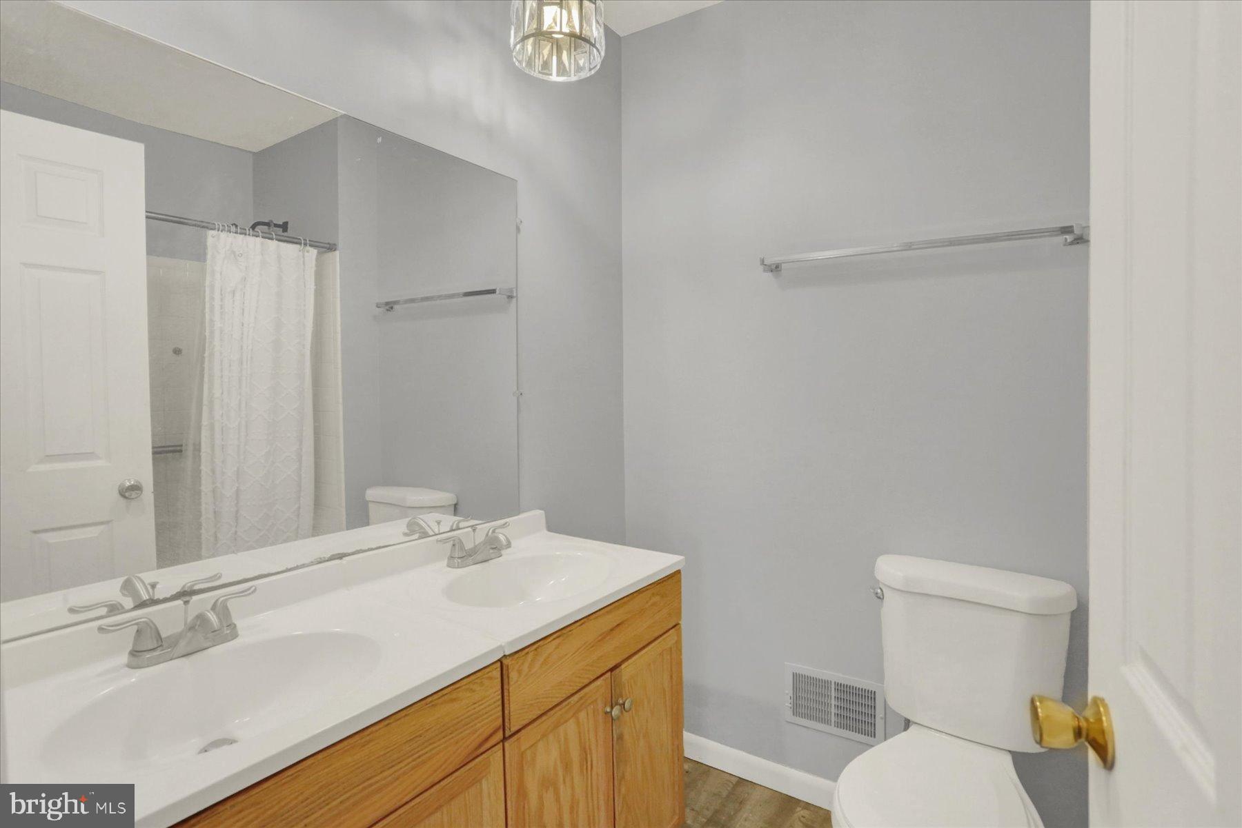 PINEBROOK - Residential