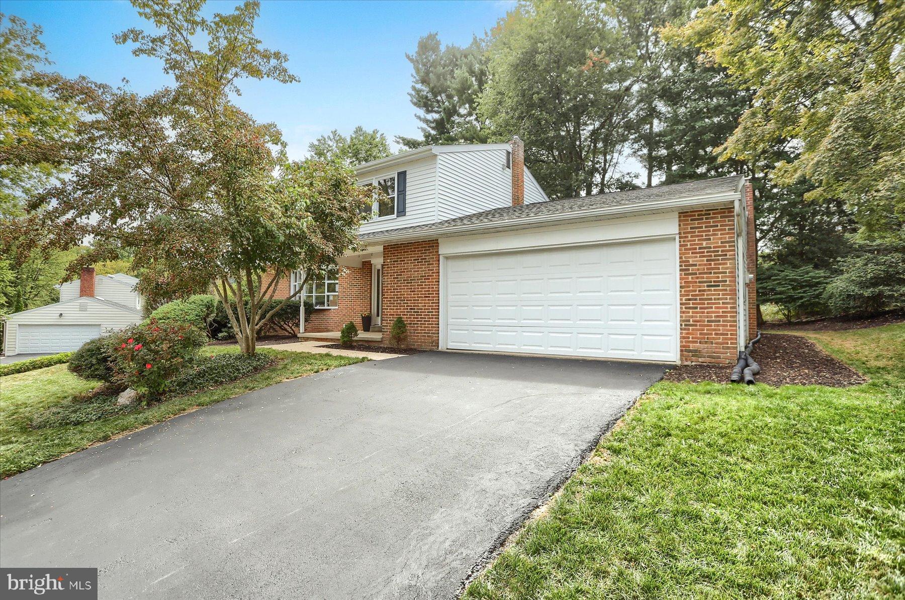 PINEBROOK - Residential