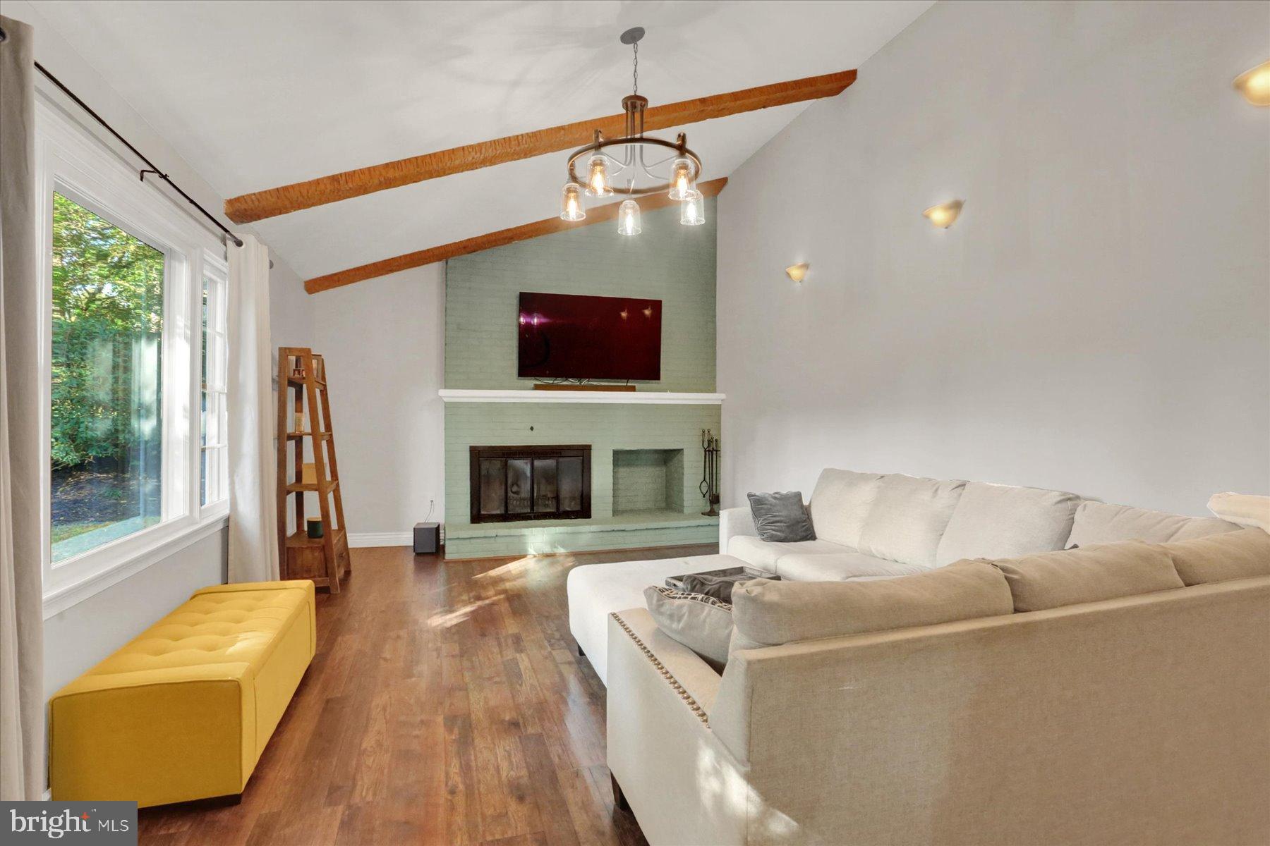 PINEBROOK - Residential