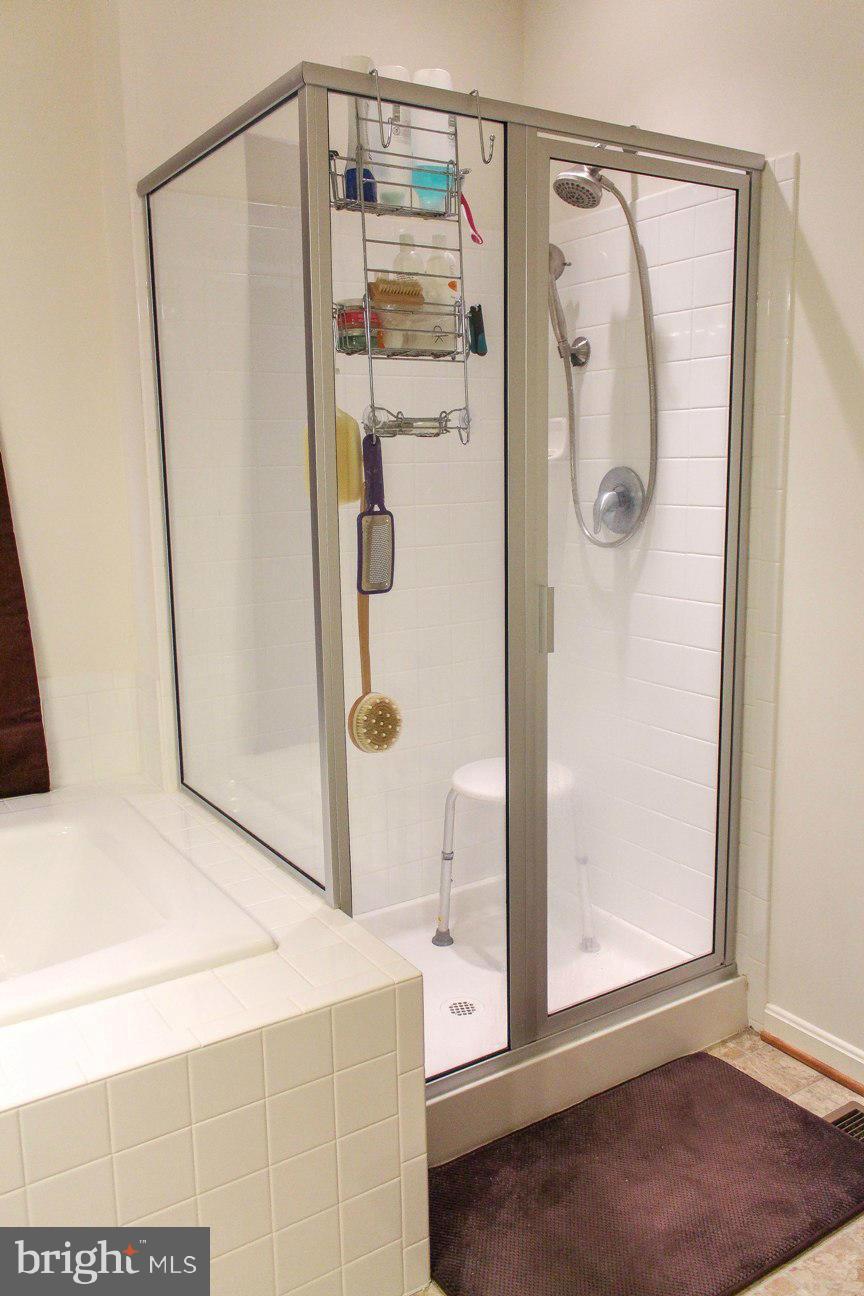 MAZEL - Residential Lease