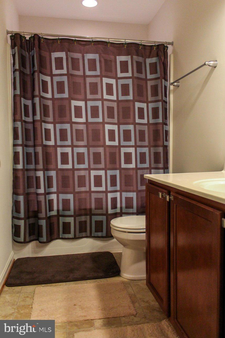 MAZEL - Residential Lease