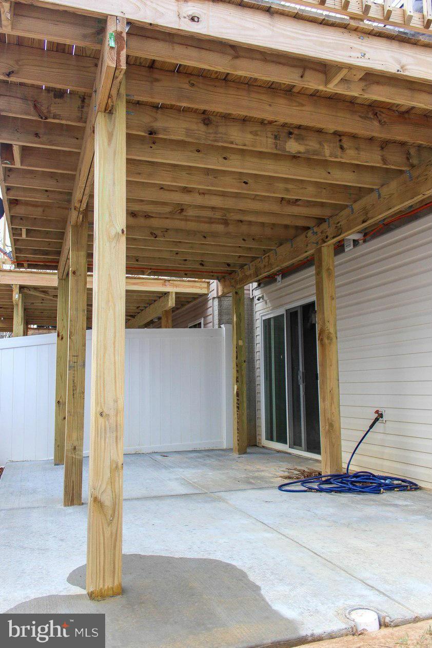 MAZEL - Residential Lease